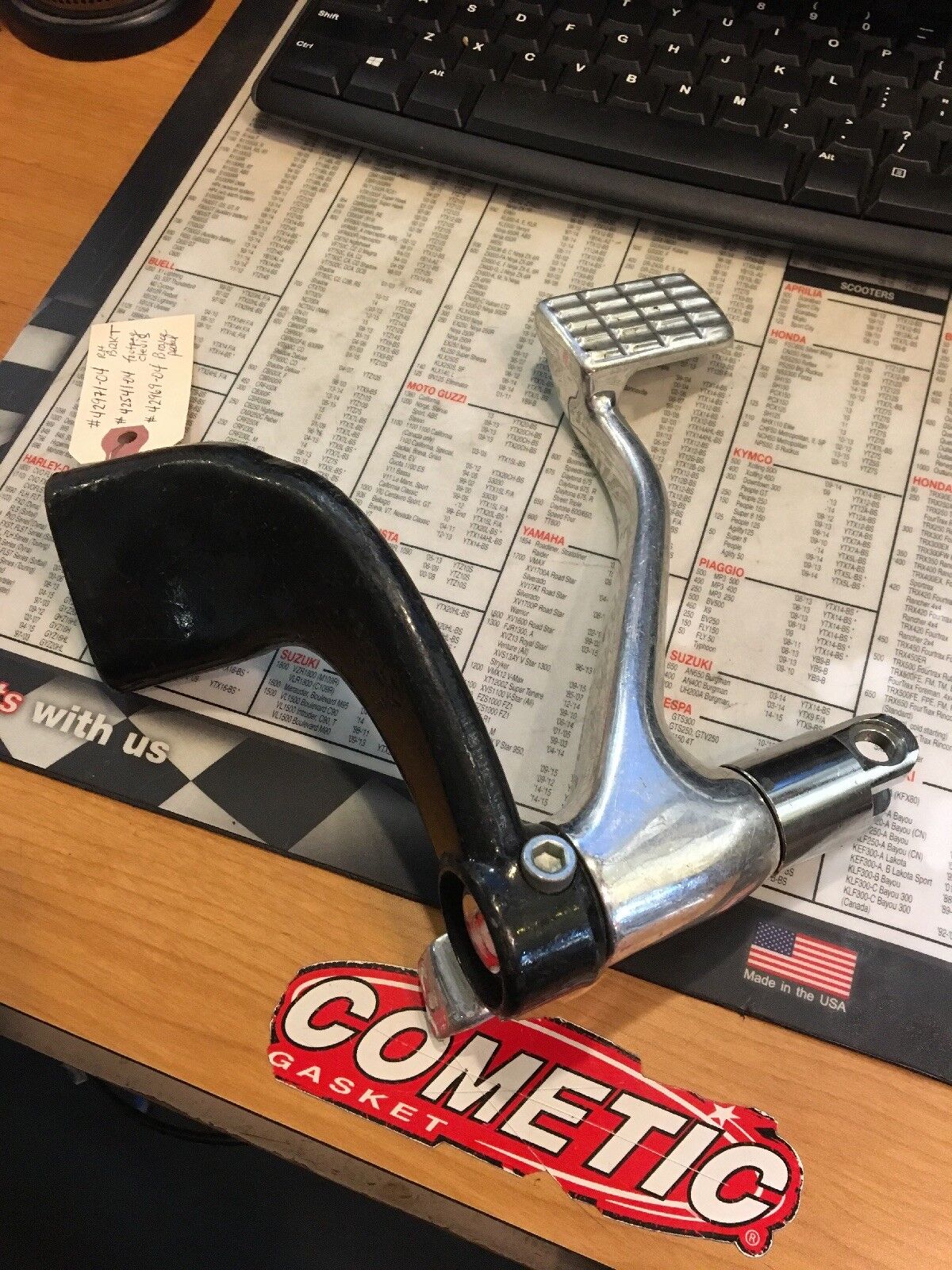 HD Rh Bracket And Brake Pedal Assy
