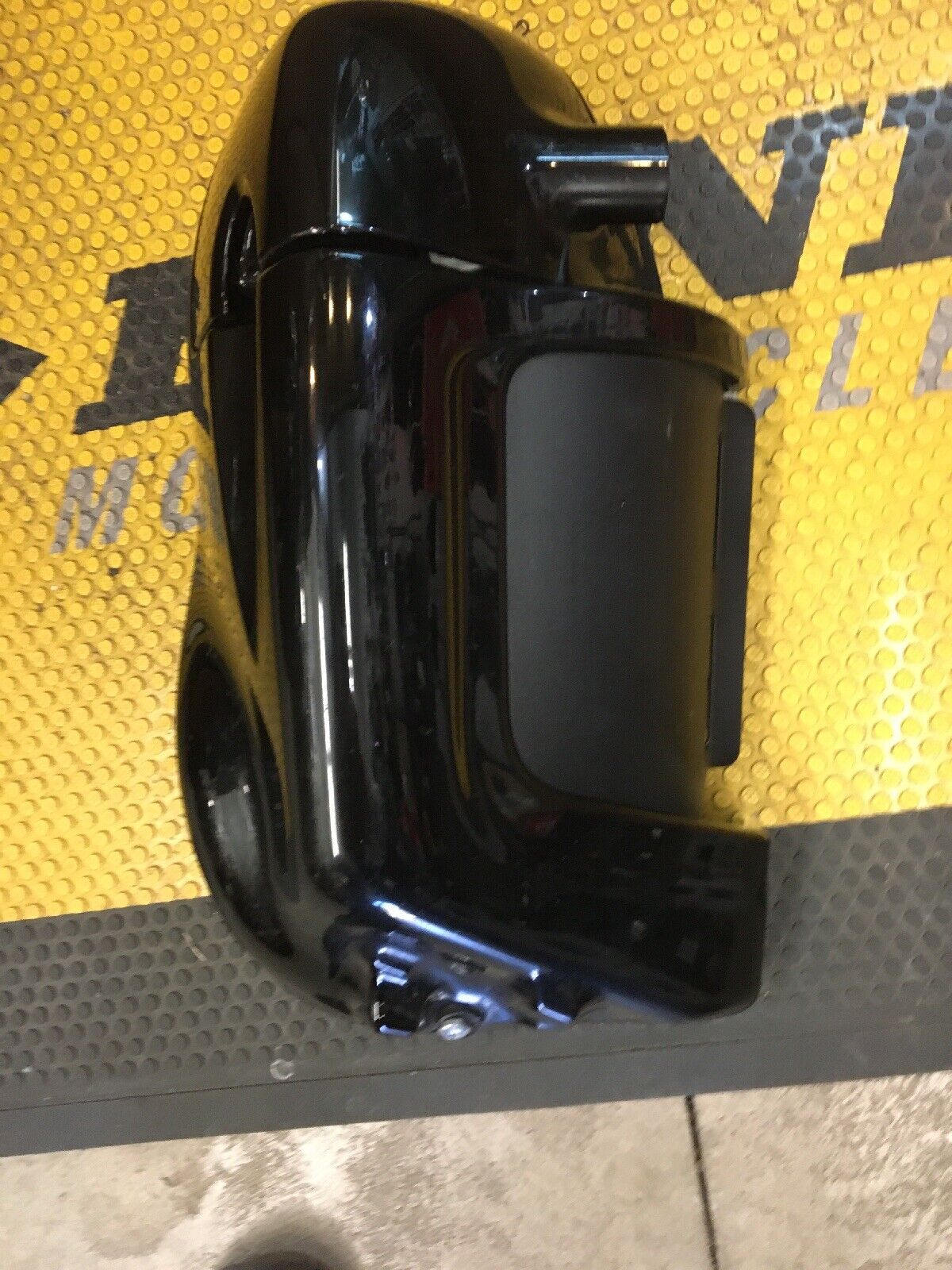 Harley Davidson OEM RH Vented Fairing Lower #58837-09