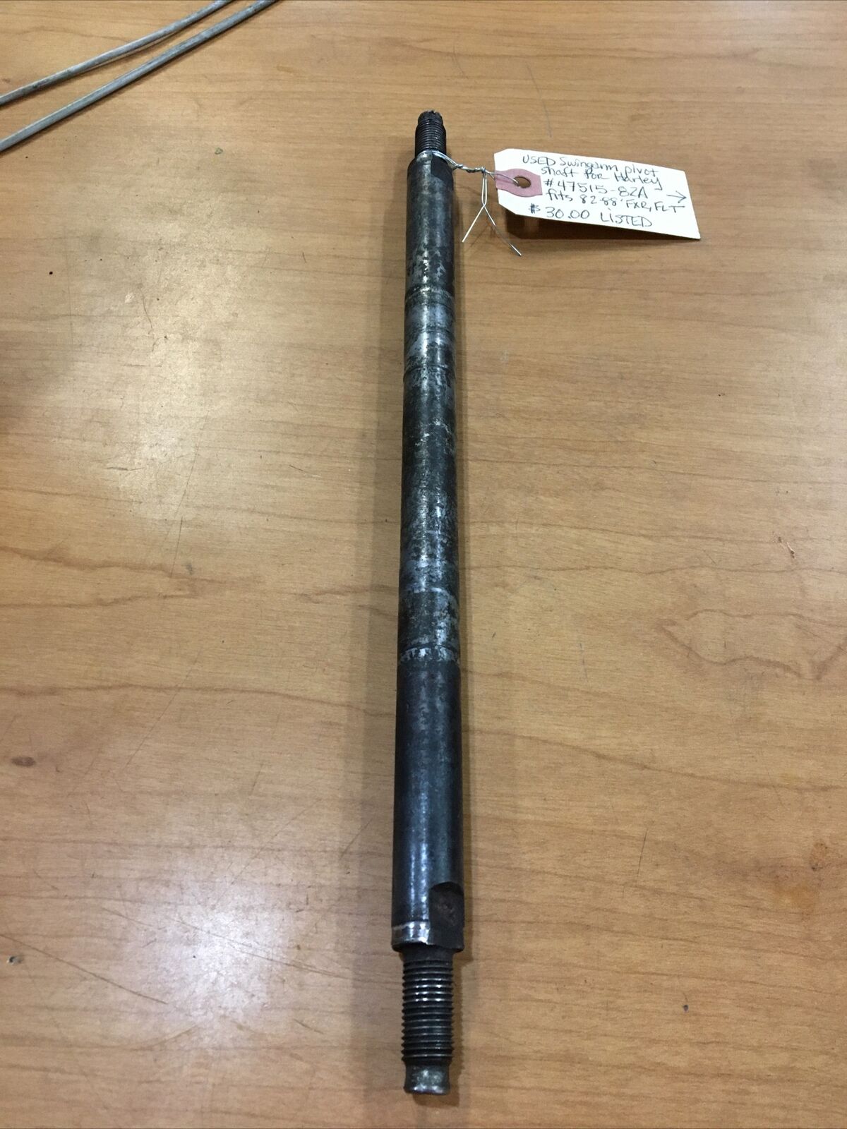 Harley Davidson OEM Swingarm pivot shaft #47515-82A