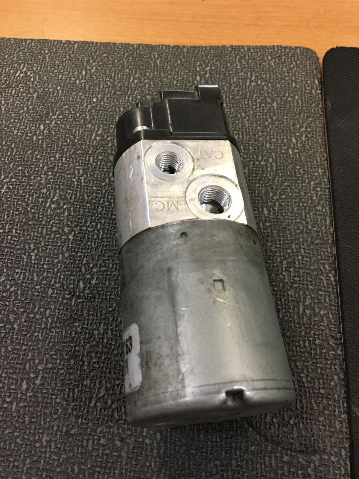 Harley Davidson OEM front brake abs hydraulic control unit #48349-11