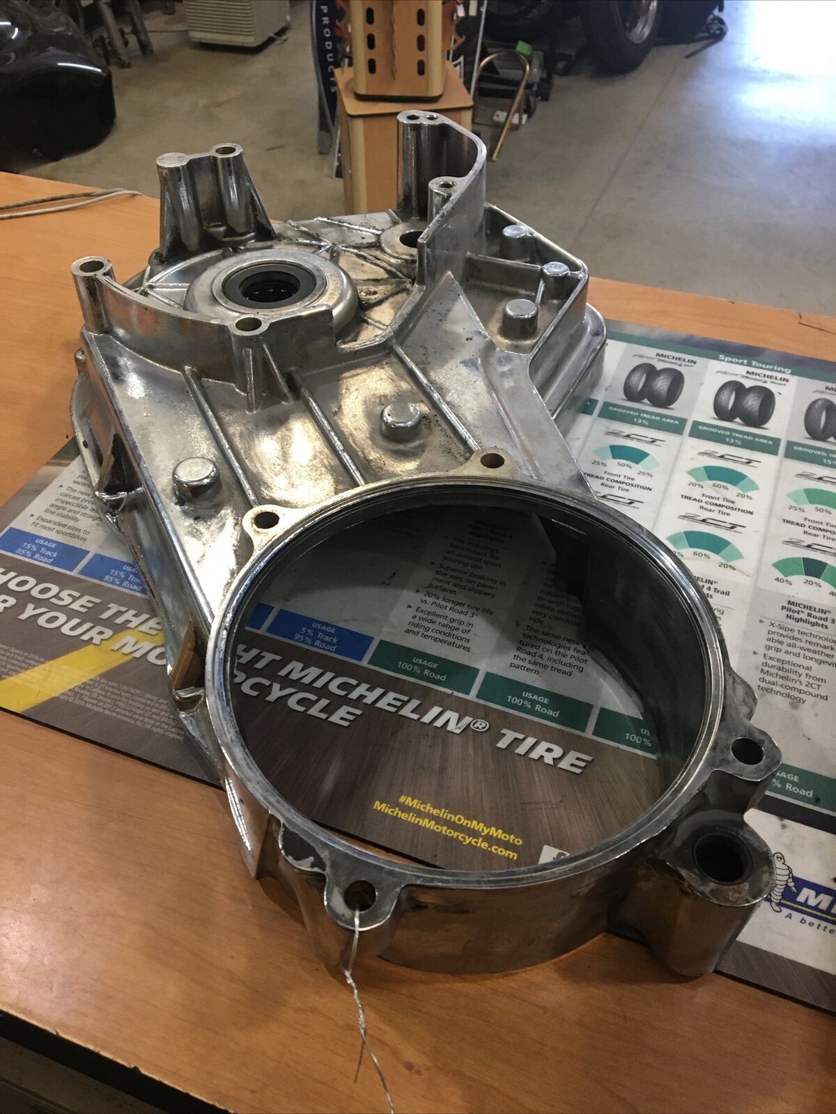 Harley Davidson Oem Inner Primary Housing #60677-01B