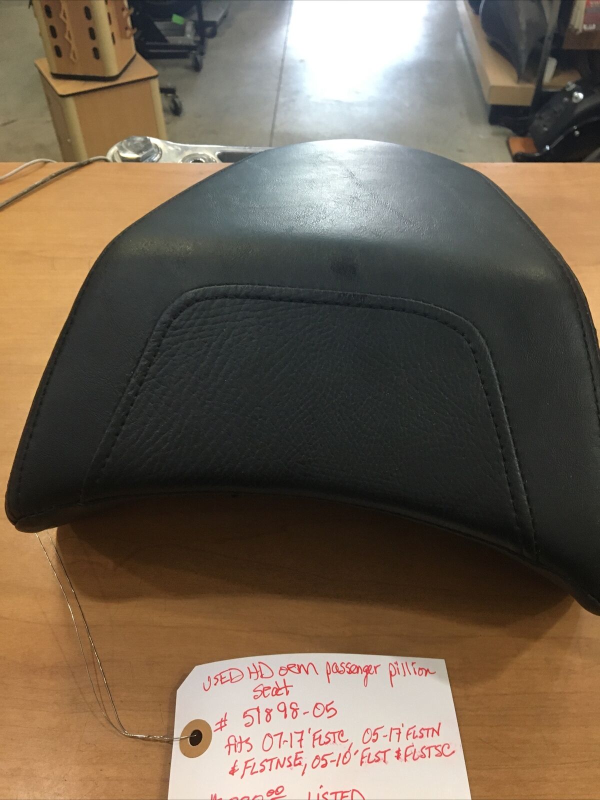 Harley Davidson Oem Passenger Pillion Seat #51898-05