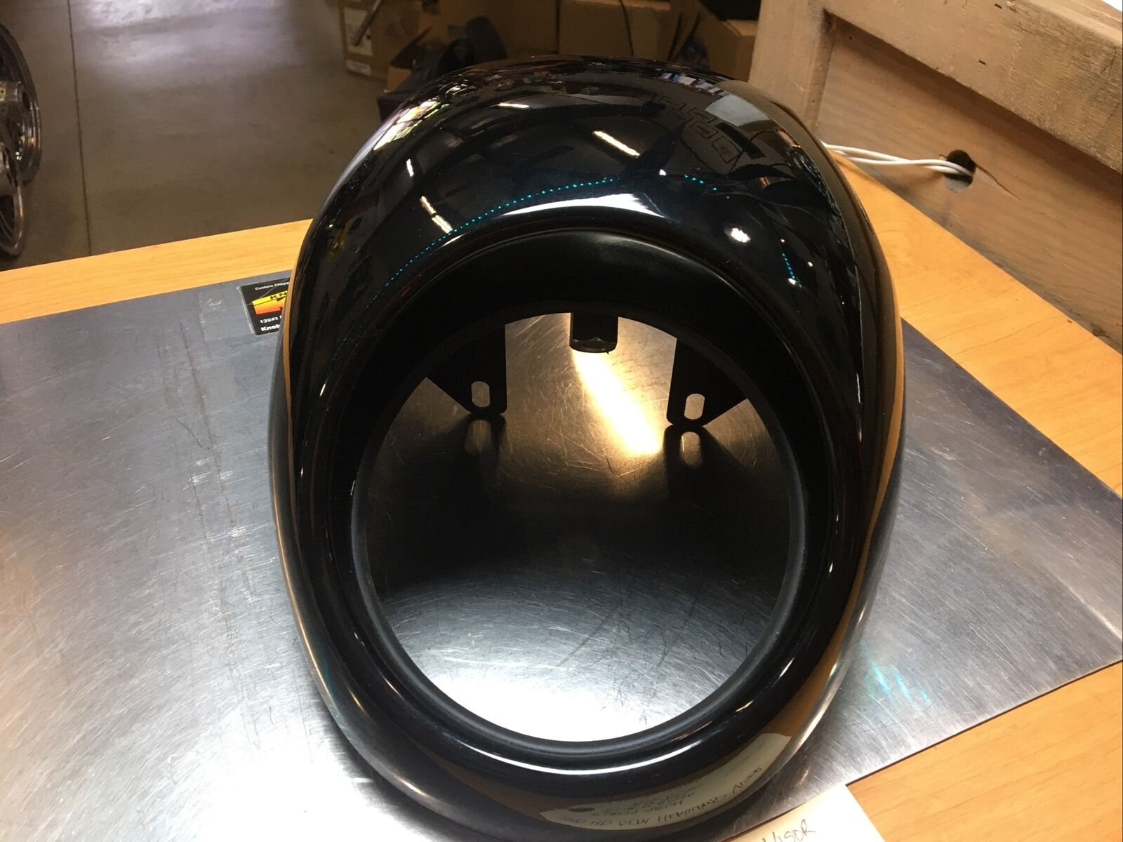 Harley Davidson oem Headlamp Visor #68129-98DH