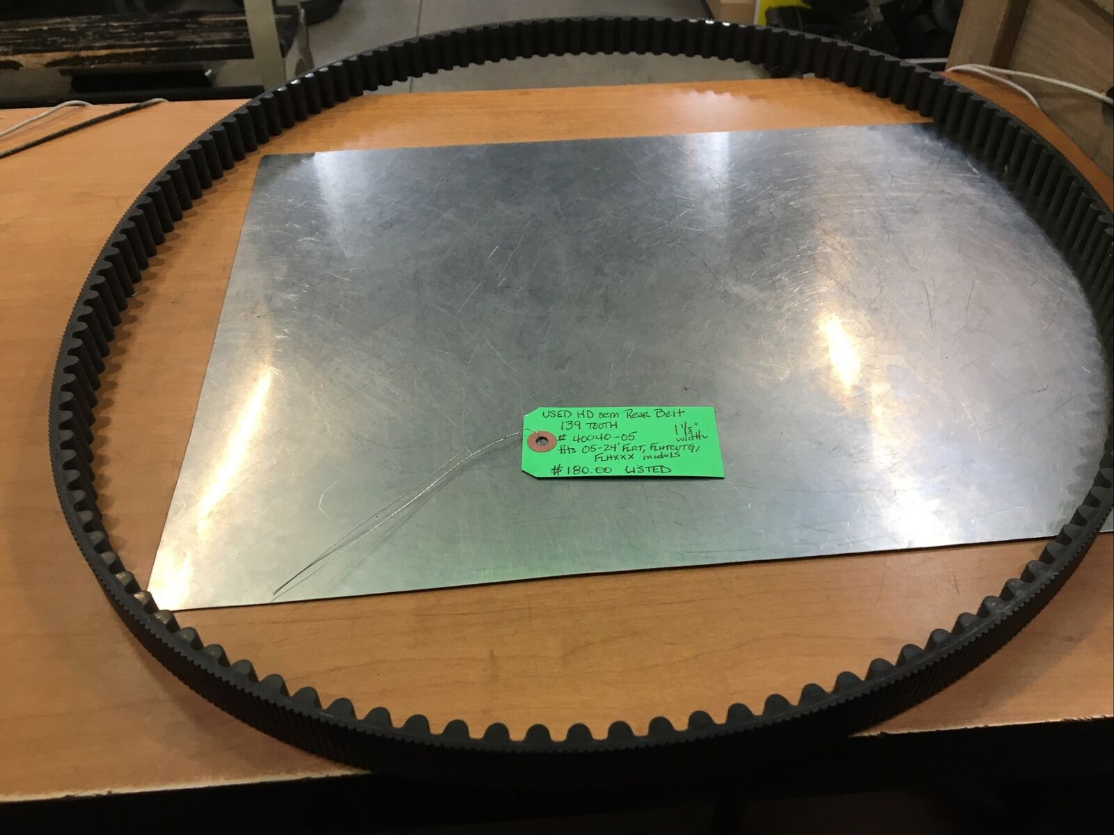 Harley Davidson oem Rear Belt 139 Tooth #40040-05