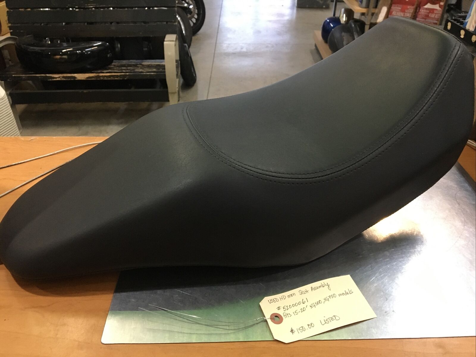 Harley Davidson oem Seat Assembly #52000061