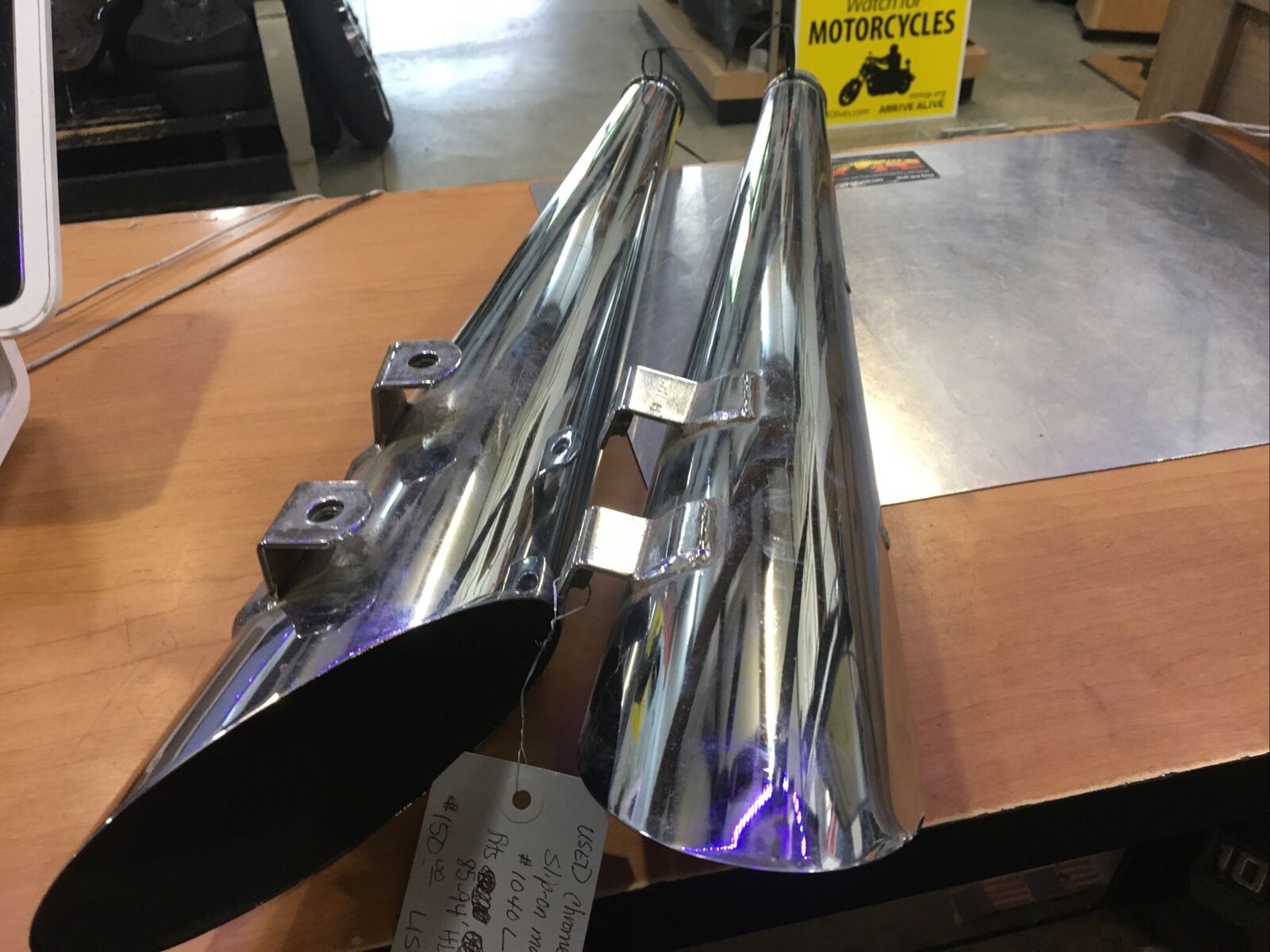Chrome Slash Cut Slip-on Mufflers For Harley #1040L
