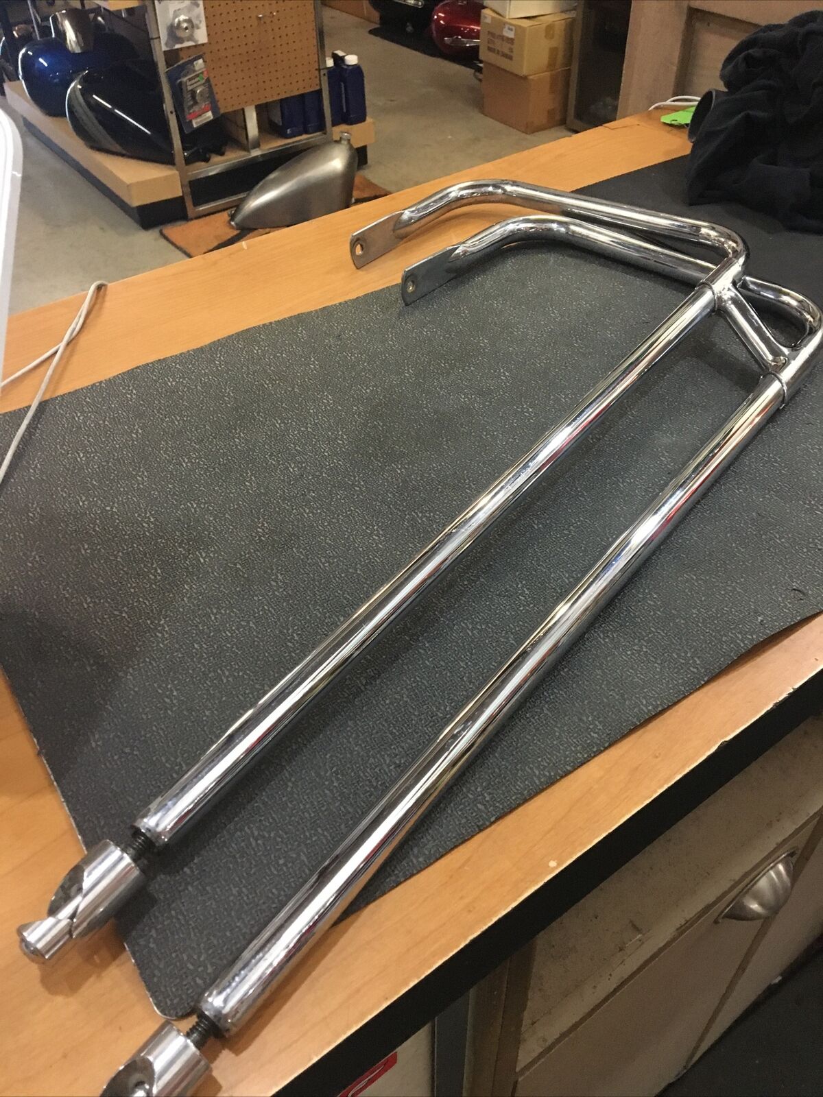 Harley Davidson OEM LH S/Bag guard rail #49193-93