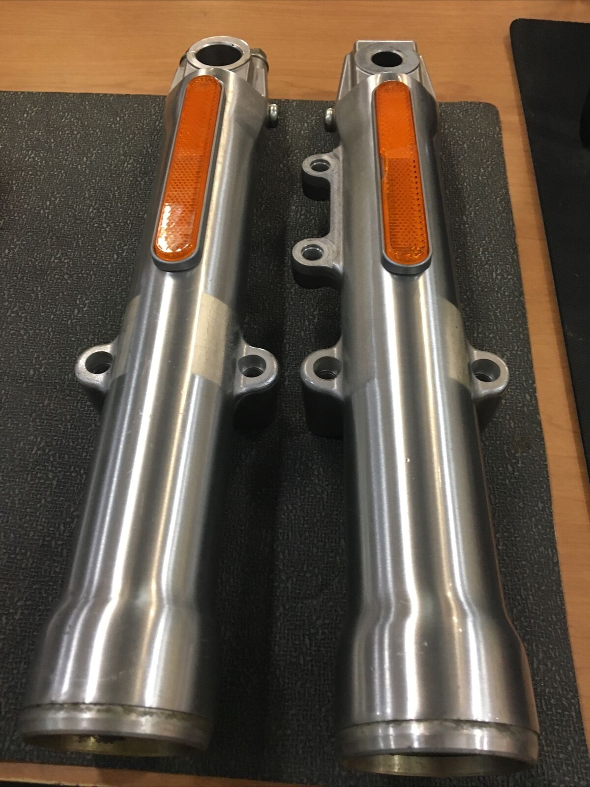 Harley Davidson OEM fork lowers #48621-07/48620-07