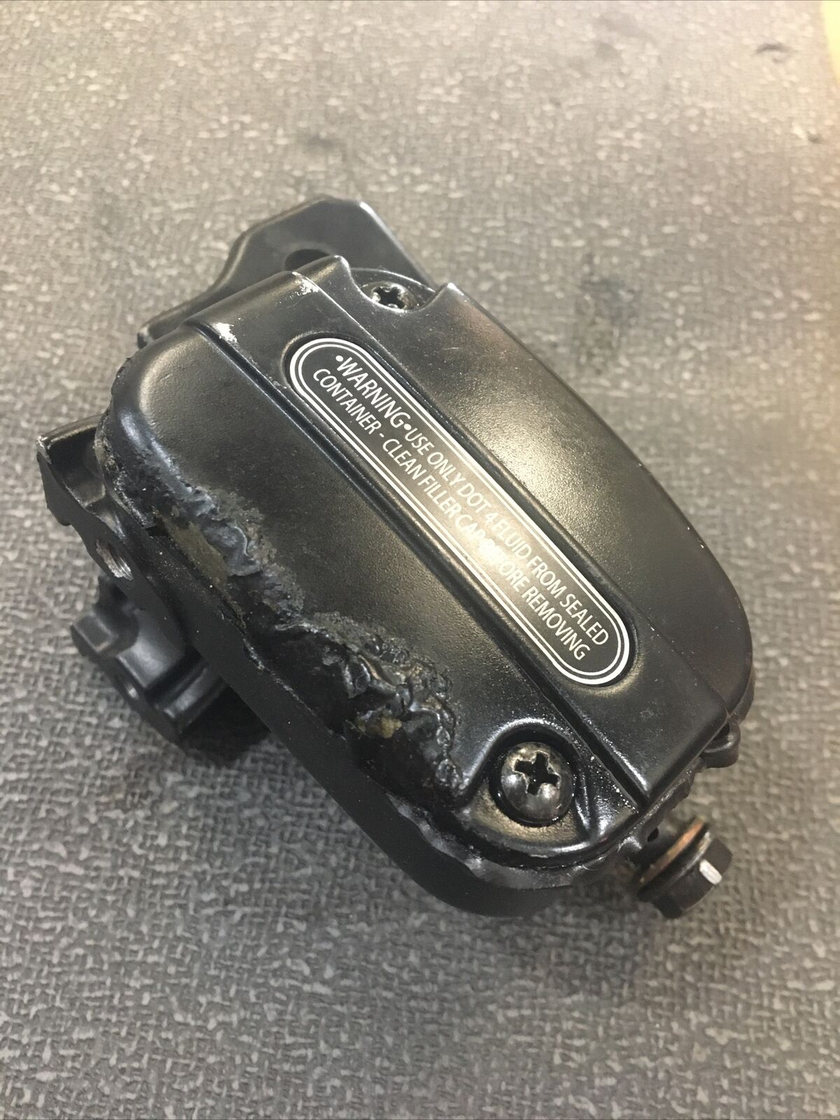 Harley Davidson OEM front Brake master cylinder #44551-08B