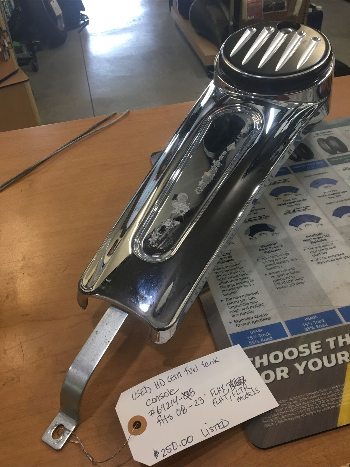 Harley Davidson Oem Fuel Tank Console #69214-08