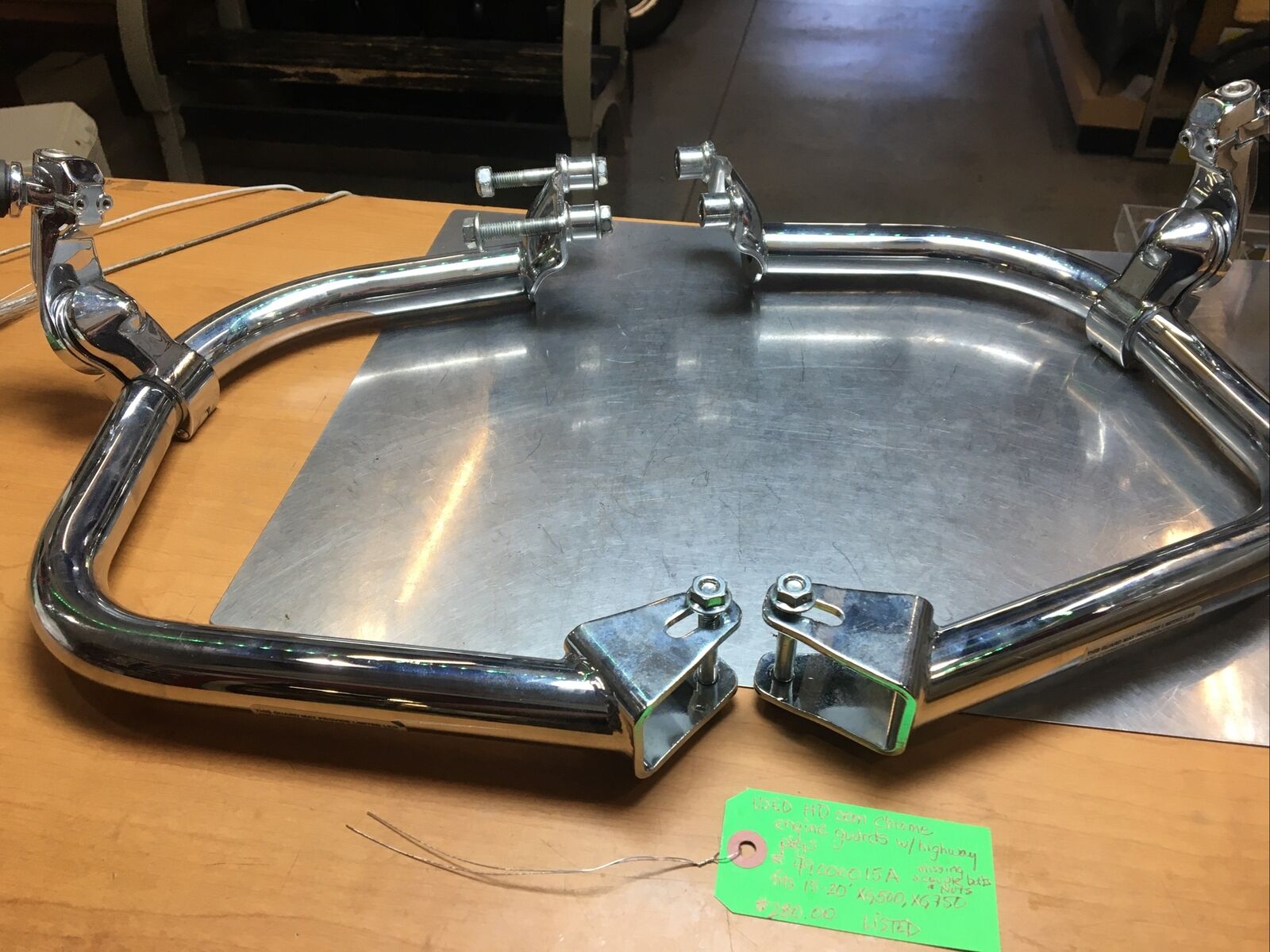 Harley Davidson oem Chrome Engine Guards W/Highway Pegs #49000015A