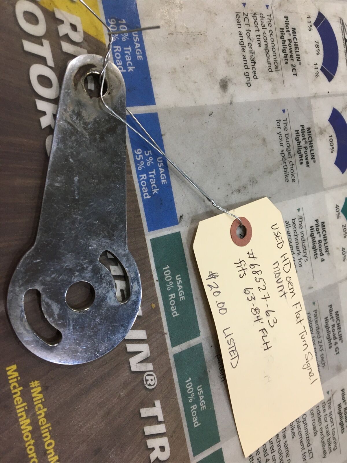 Harley Davidson oem Flat Turn Signal Mount #68527-63