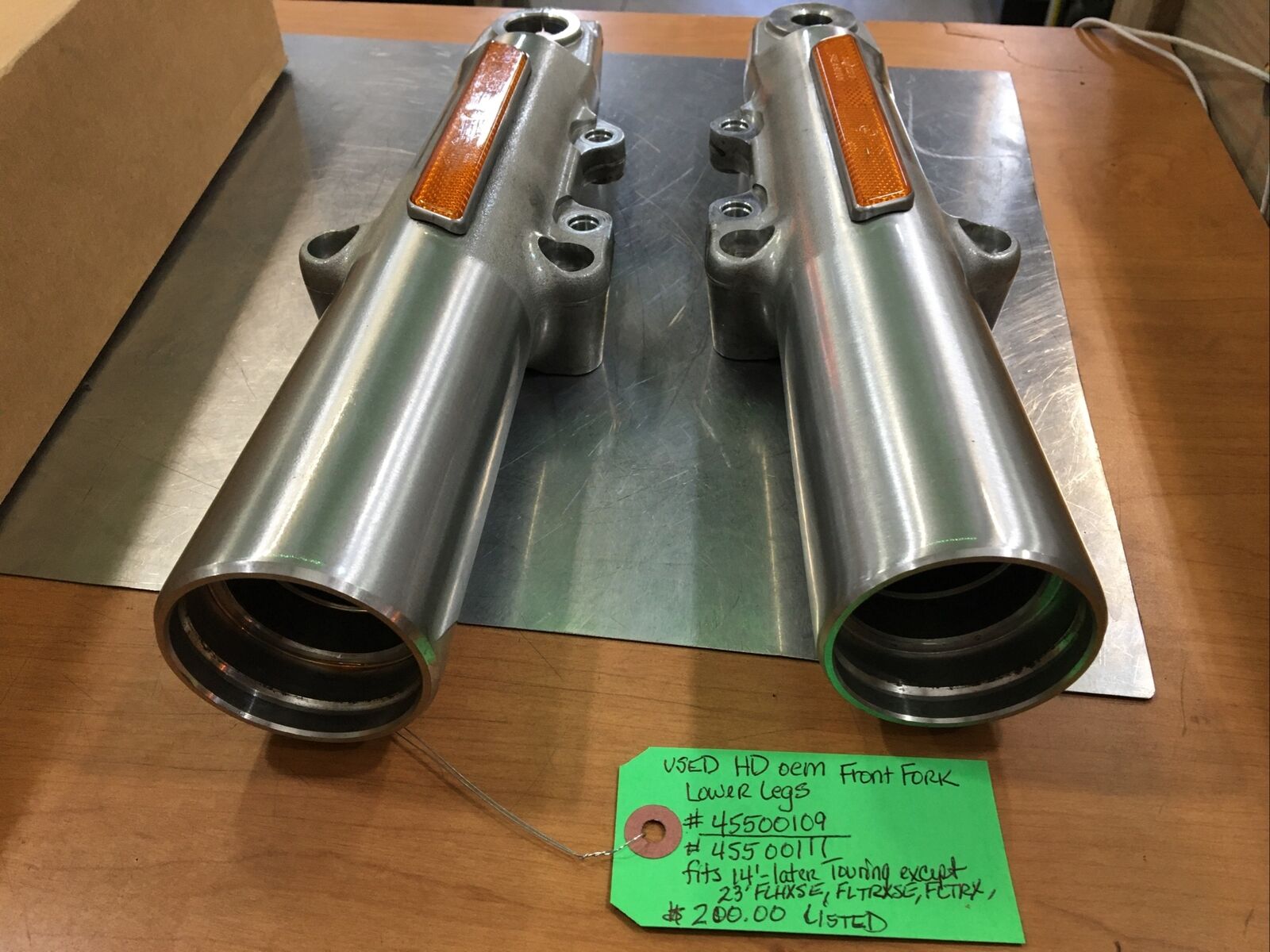 Harley Davidson oem Front Fork Lower Legs #45500109