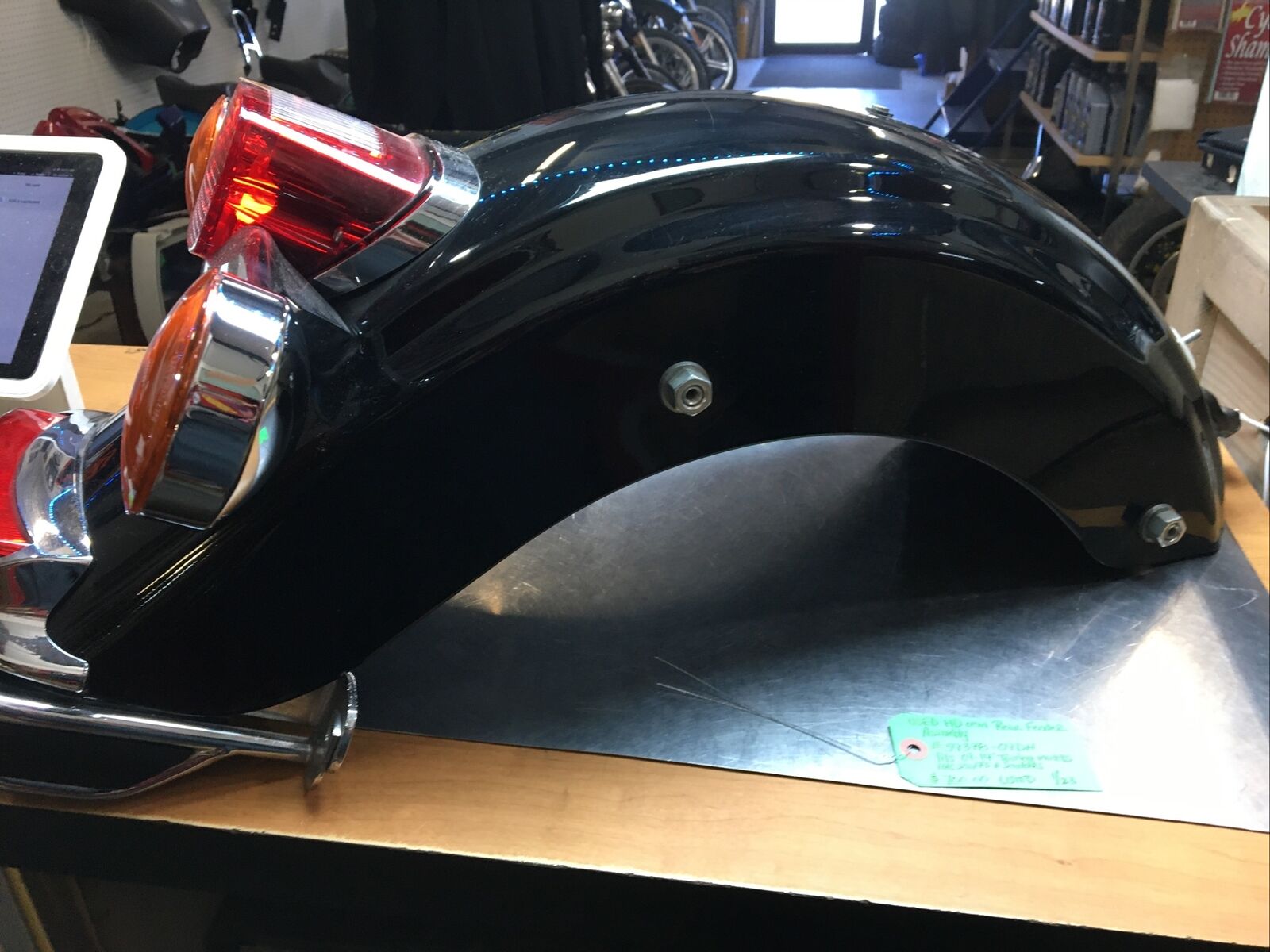 Harley Davidson oem Rear Fender Assembly #59378-09DH