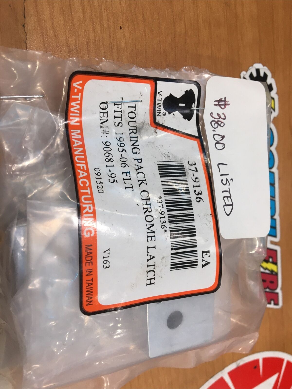 Chrome Tour-Pak Luggage Latch For Harley #37-9136