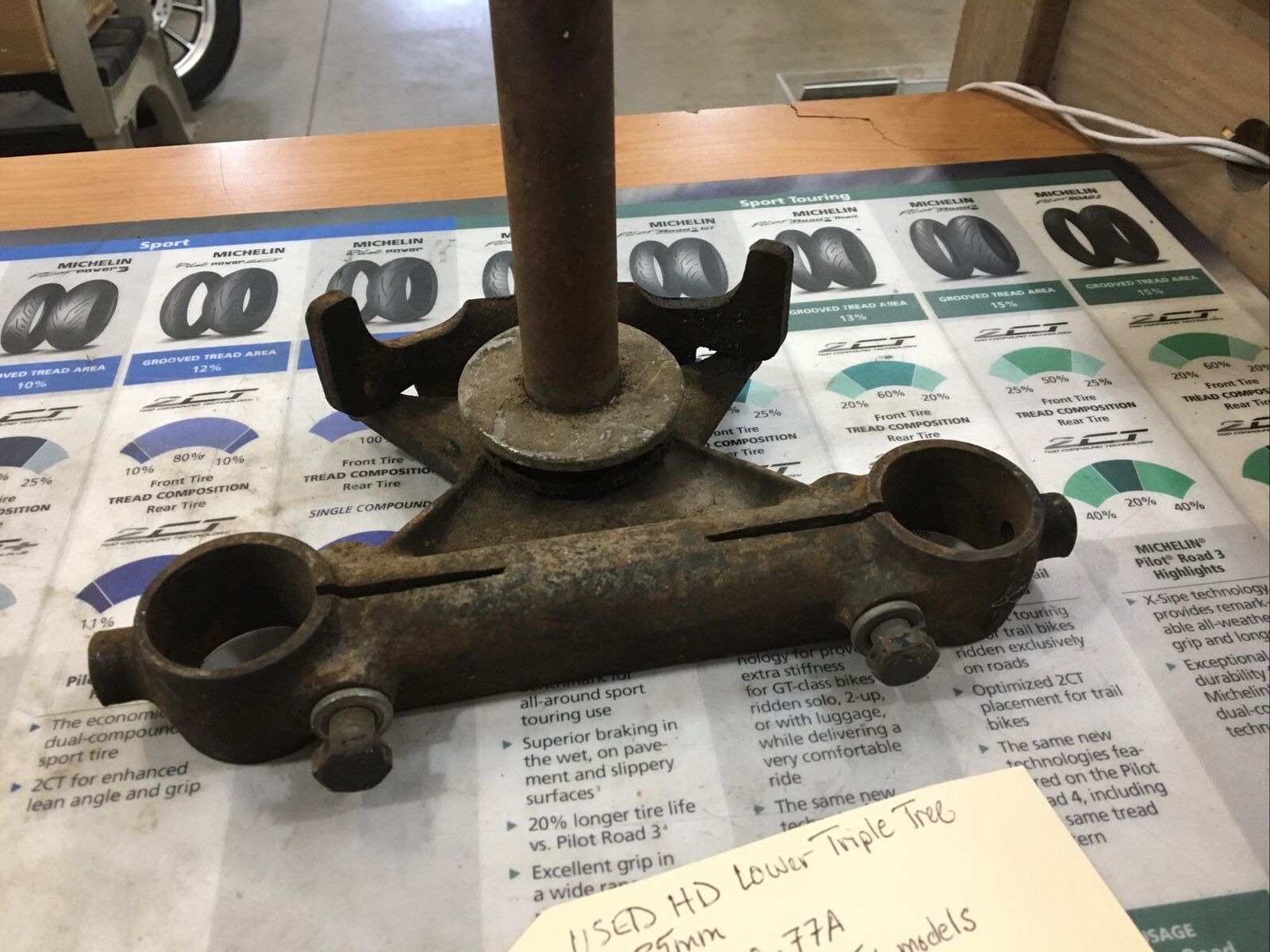 Harley Davidson Lower Triple Tree 35mm #45608-77A