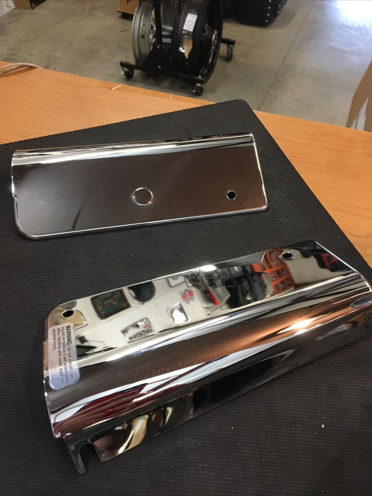 Harley Davidson OEM Chrome LH/RH Back panels #67816-86/67820-86