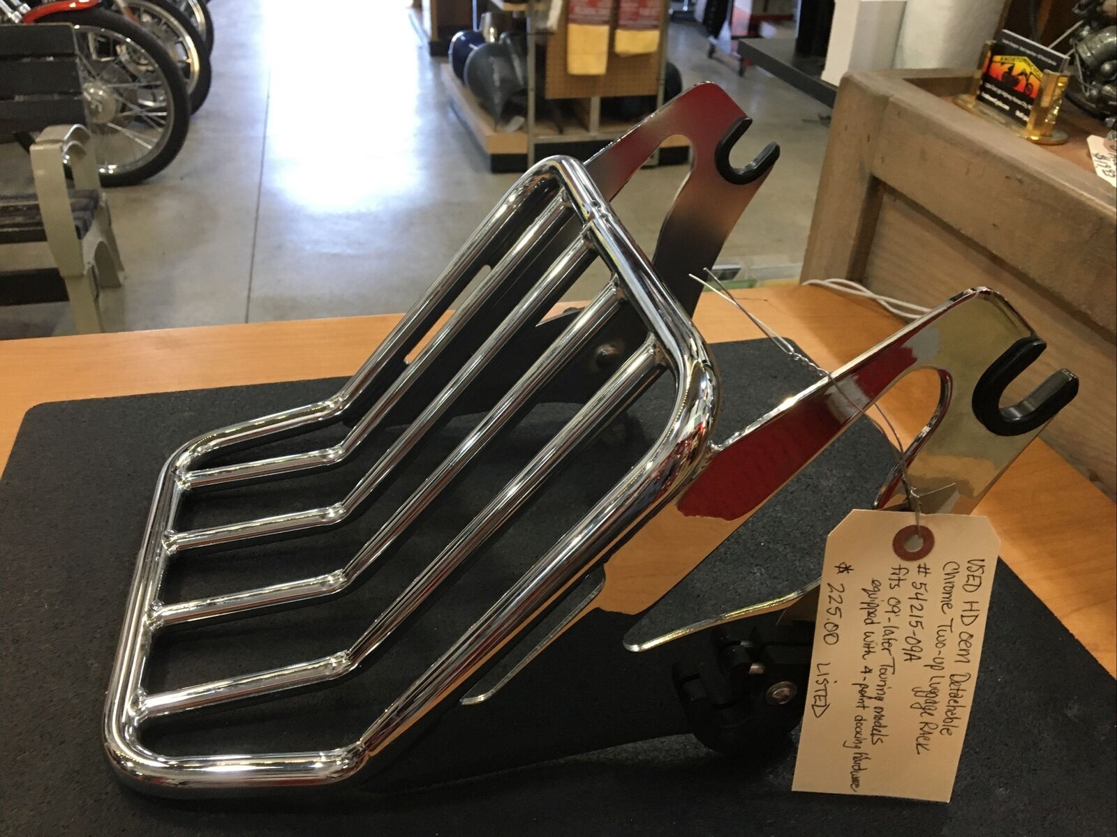 Harley Davidson oem Detachable Chrome Two-up Luggage Rack #54215-09A