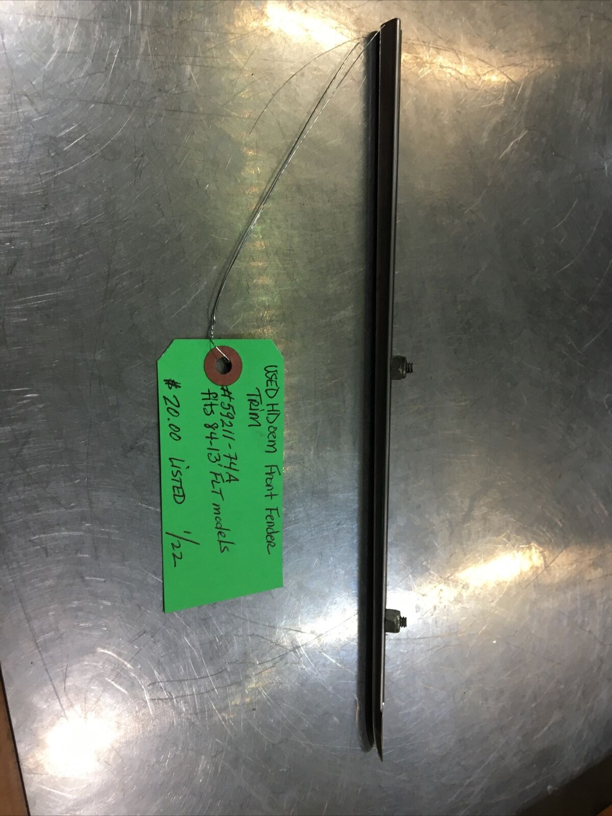 Harley Davidson oem Front Fender Trim #59211-74A