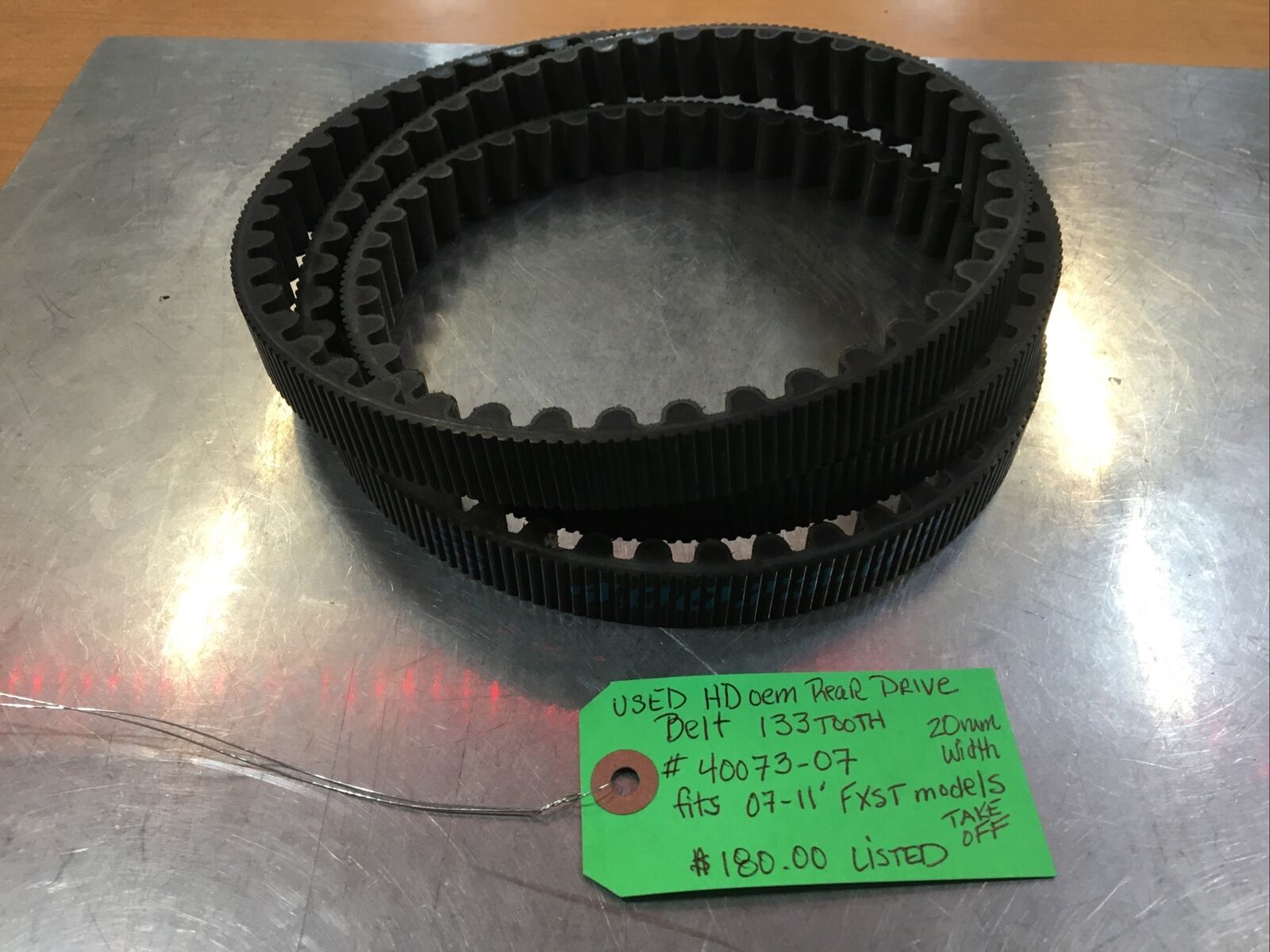 Harley Davidson oem Rear Drive Belt 133 Tooth #40073-07