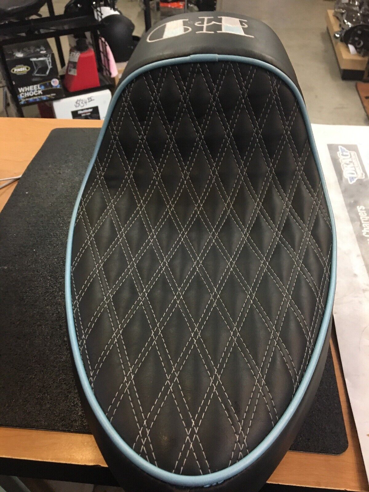 Lepera Solo Seat Custom Stitched #L-822