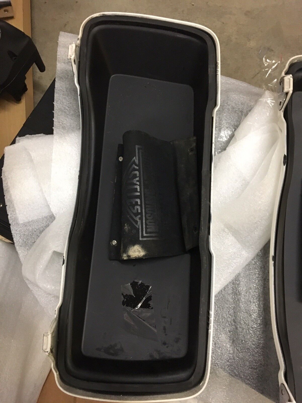 HD Saddlebag Lids #90201055DZS