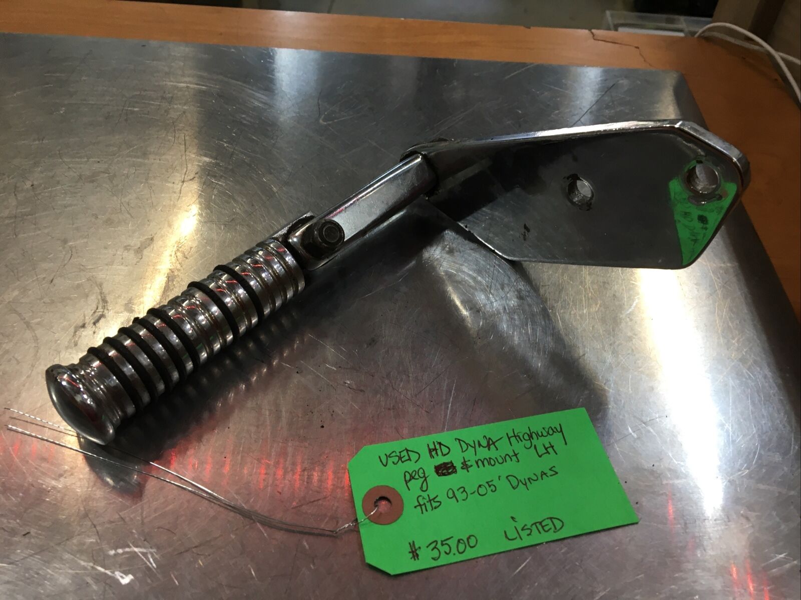 Harley Davidson Dyna Highway Peg & Mount LH