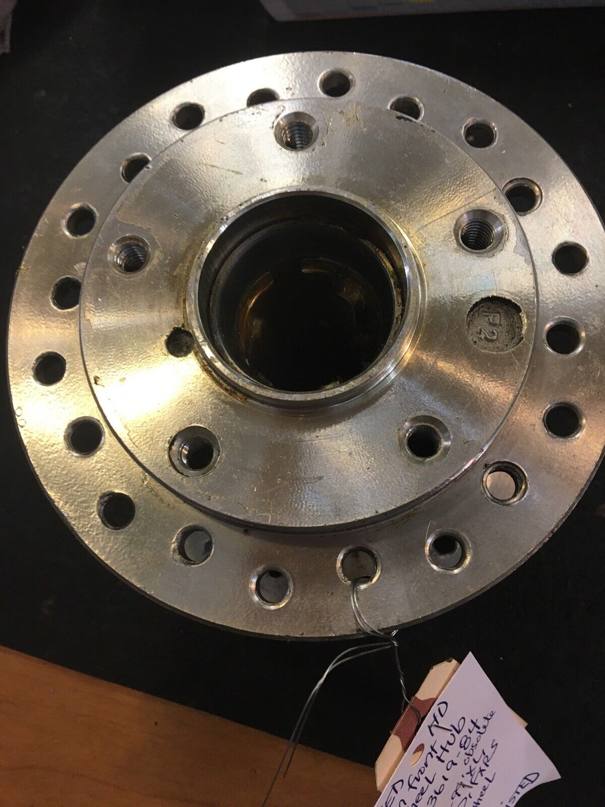 Harley Davidson OEM Front Wheel Hub #43619-84