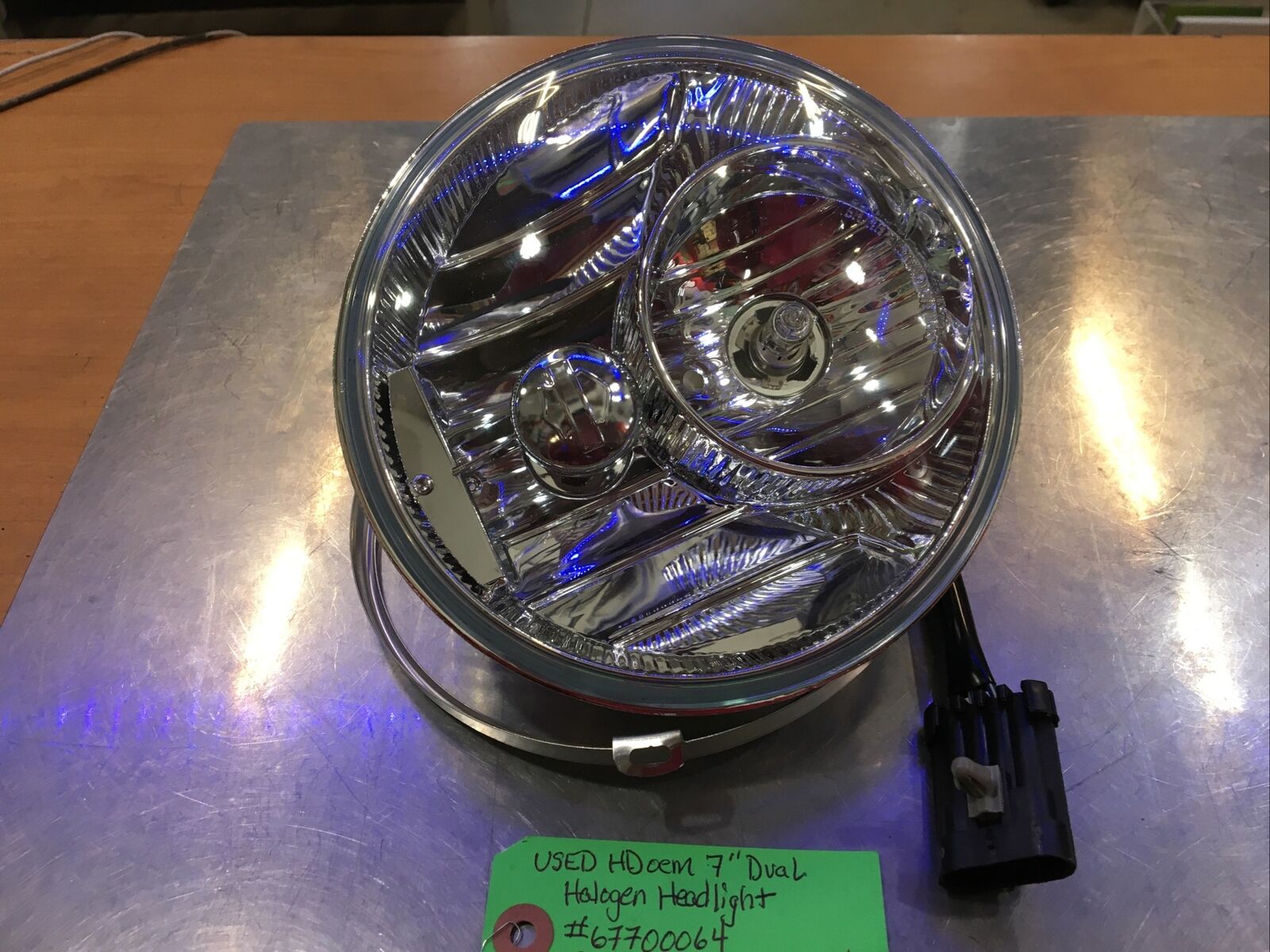 Harley Davidson oem 7” Dual Halogen Headlight #67700064