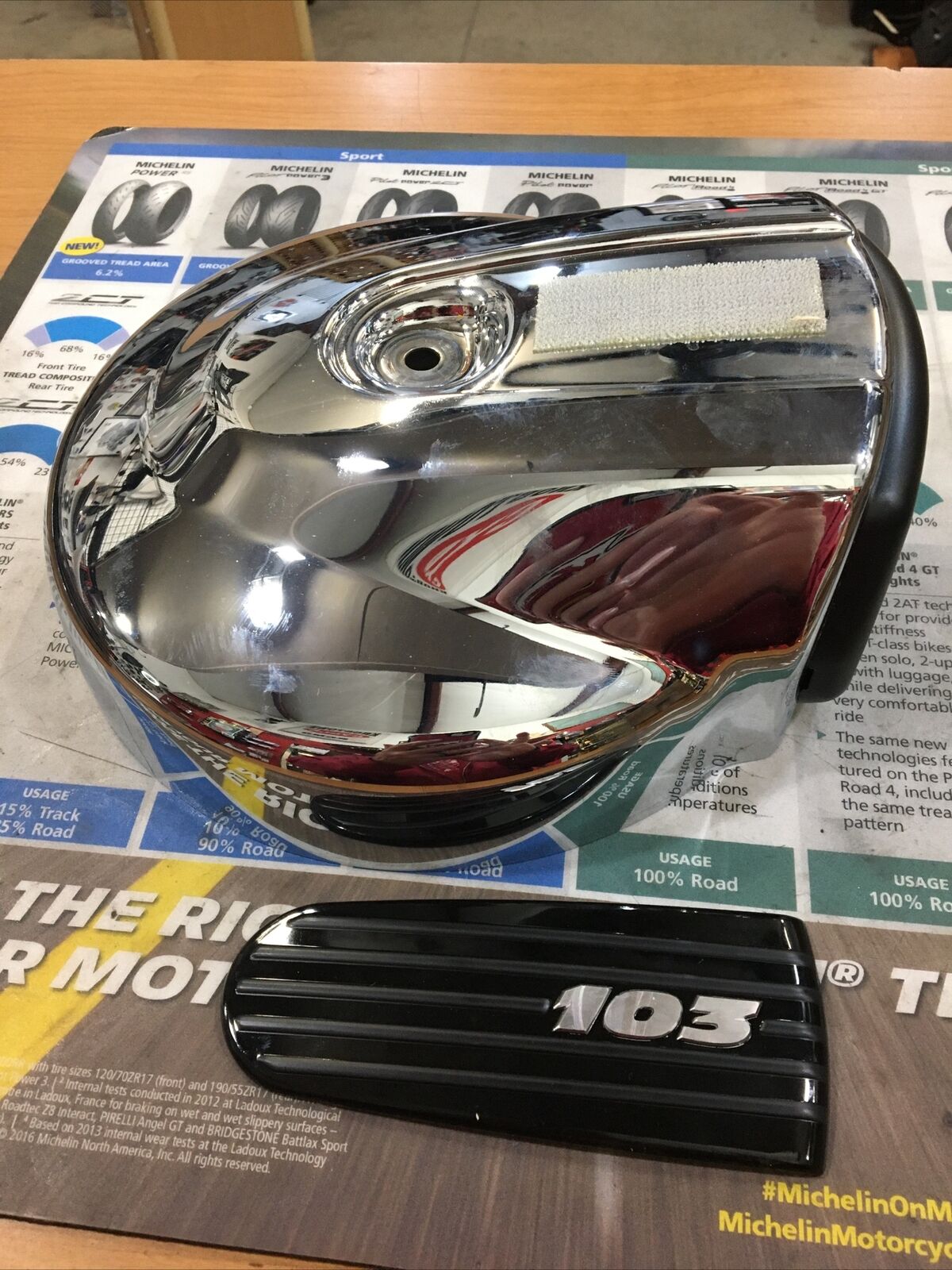 Harley Davidson oem Air Cleaner Cover #61300273