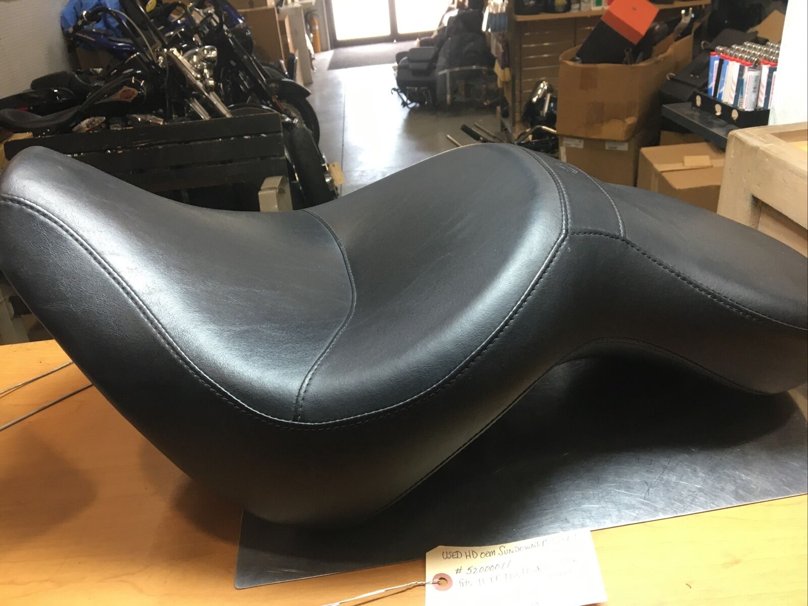 Harley Davidson oem Sundowner Seat #52000011
