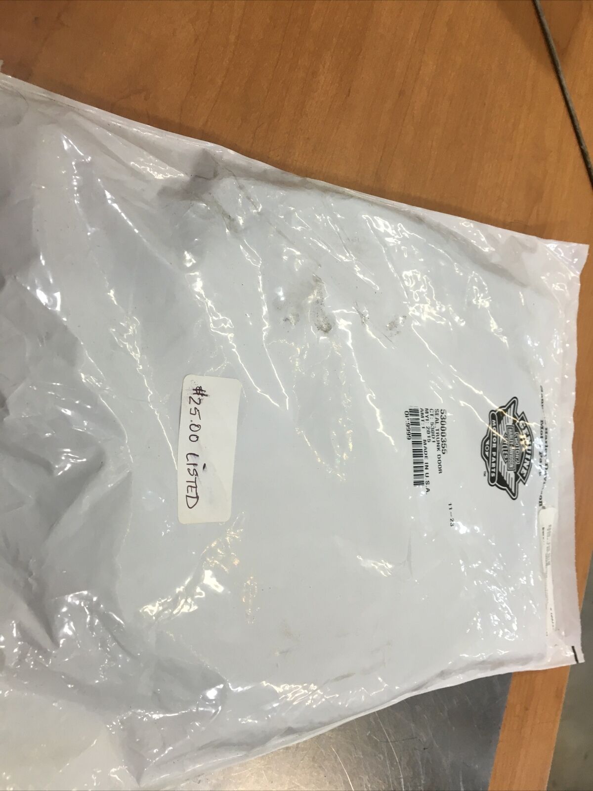 Harley Davidson oem Trunk Door Seal #53000355