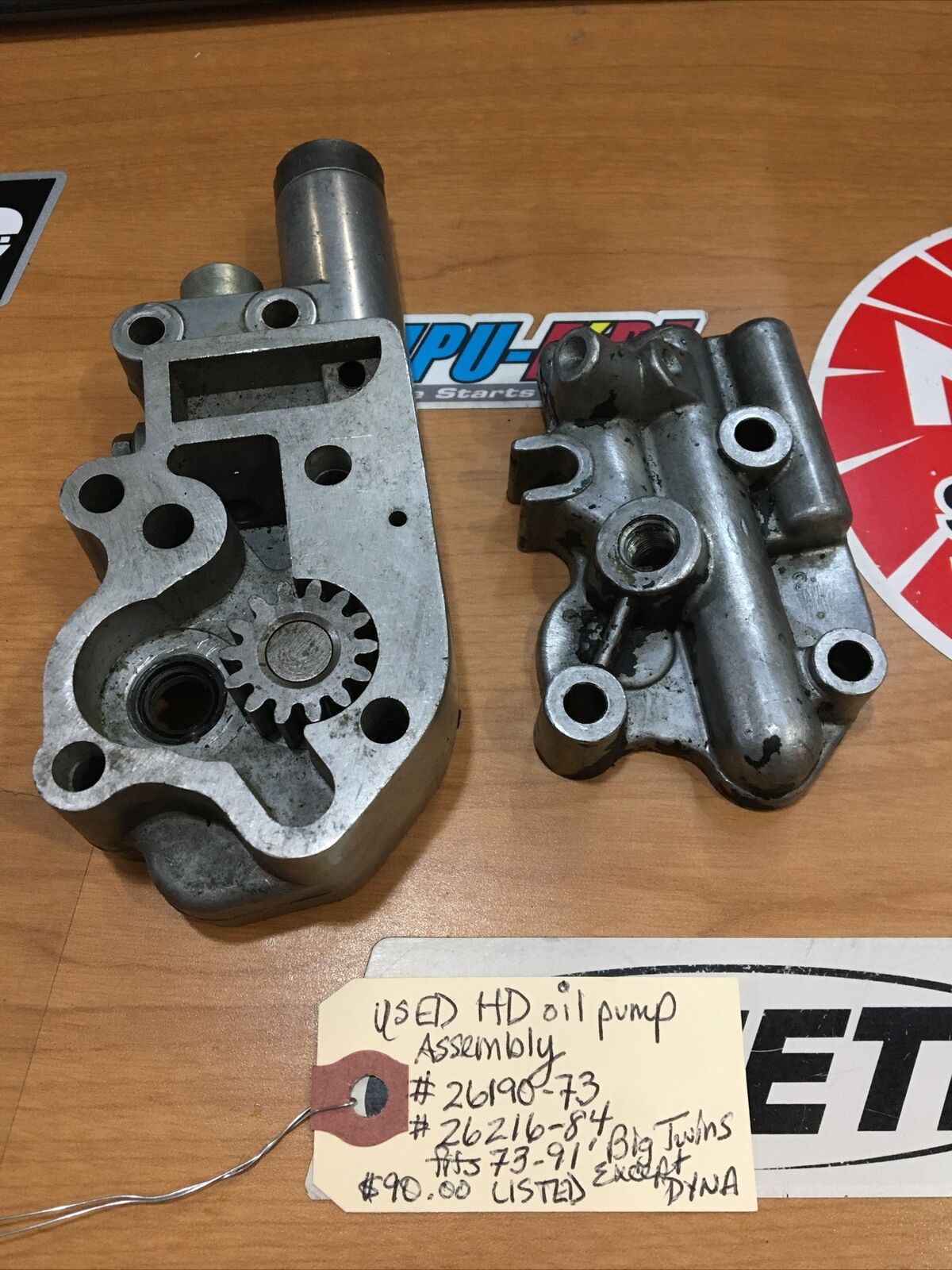 Harley Davidson oil pump assembly #26190-73/26216-84