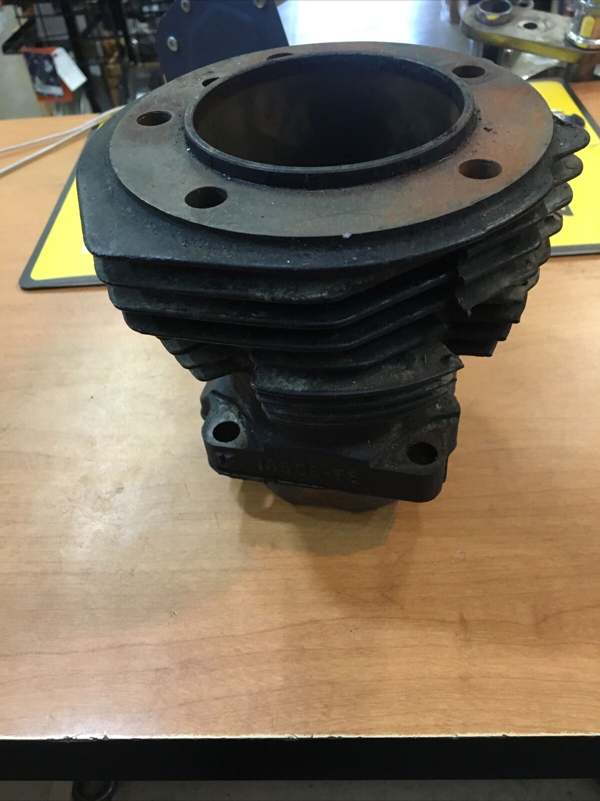 Harley Davidson OEM Front Cylinder 80” #16568-78