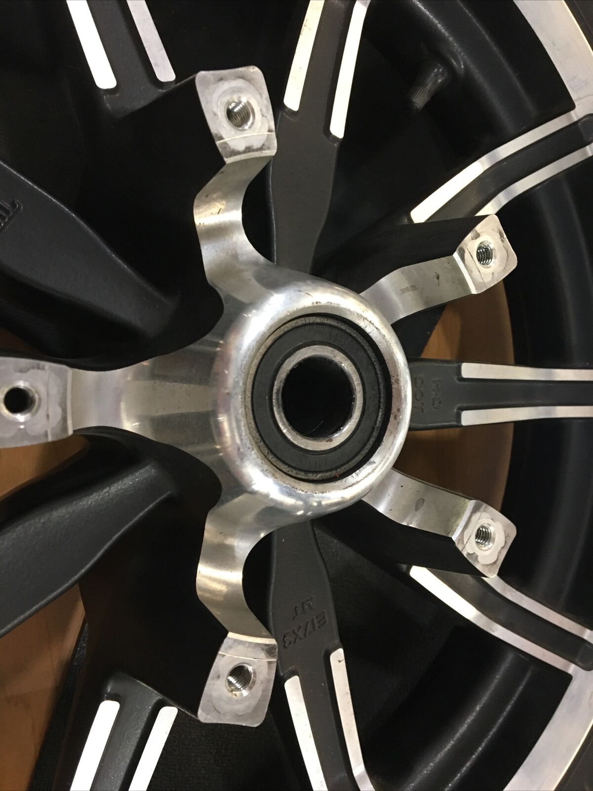 Used Stock Wheels, Revamp Your Harley Davidson with Authentic OEM Used Stock Wheels: Worldwide Shipping Available!