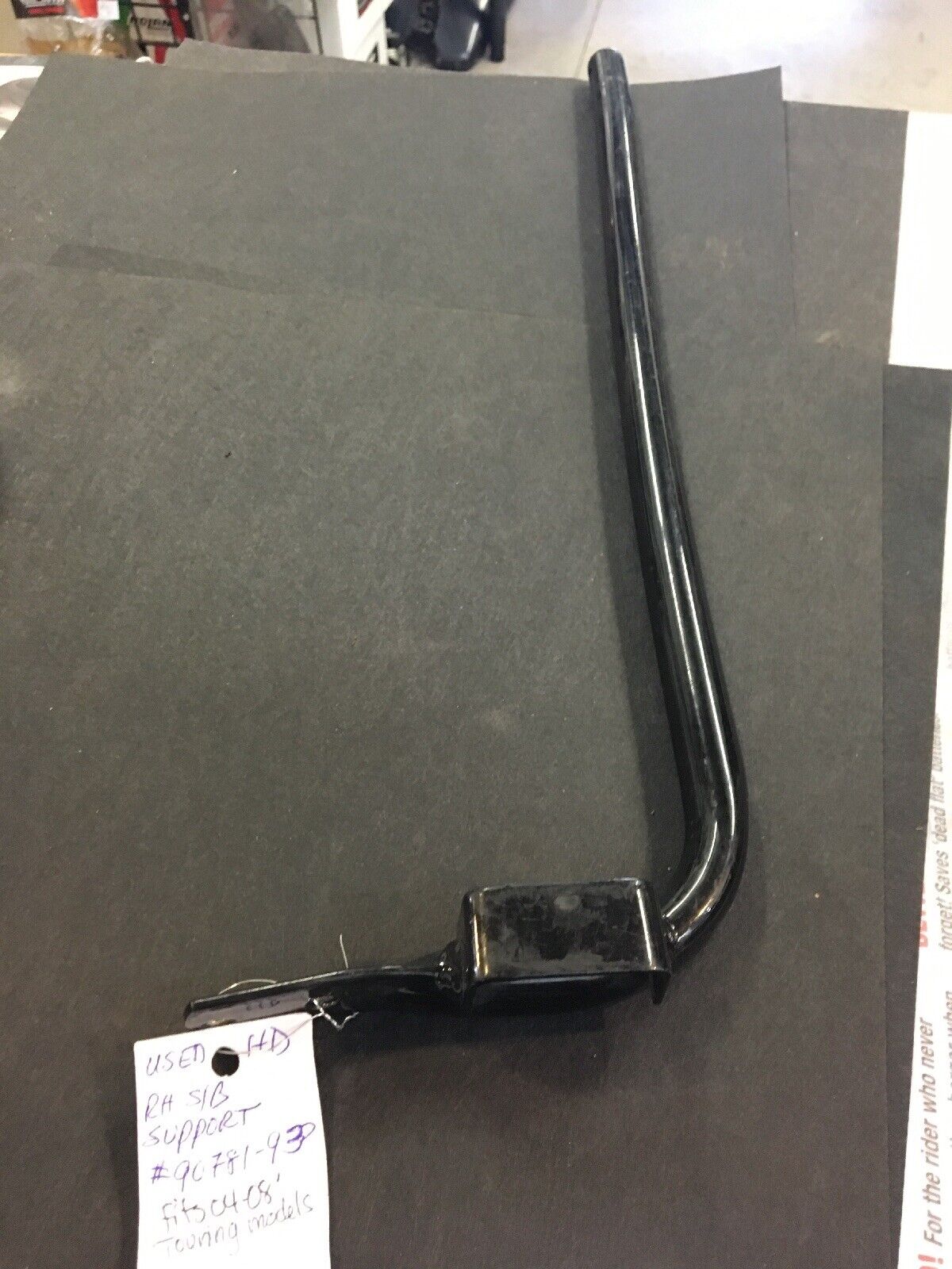 Harley Davidson OEM RH Saddlebag Support #90781-93