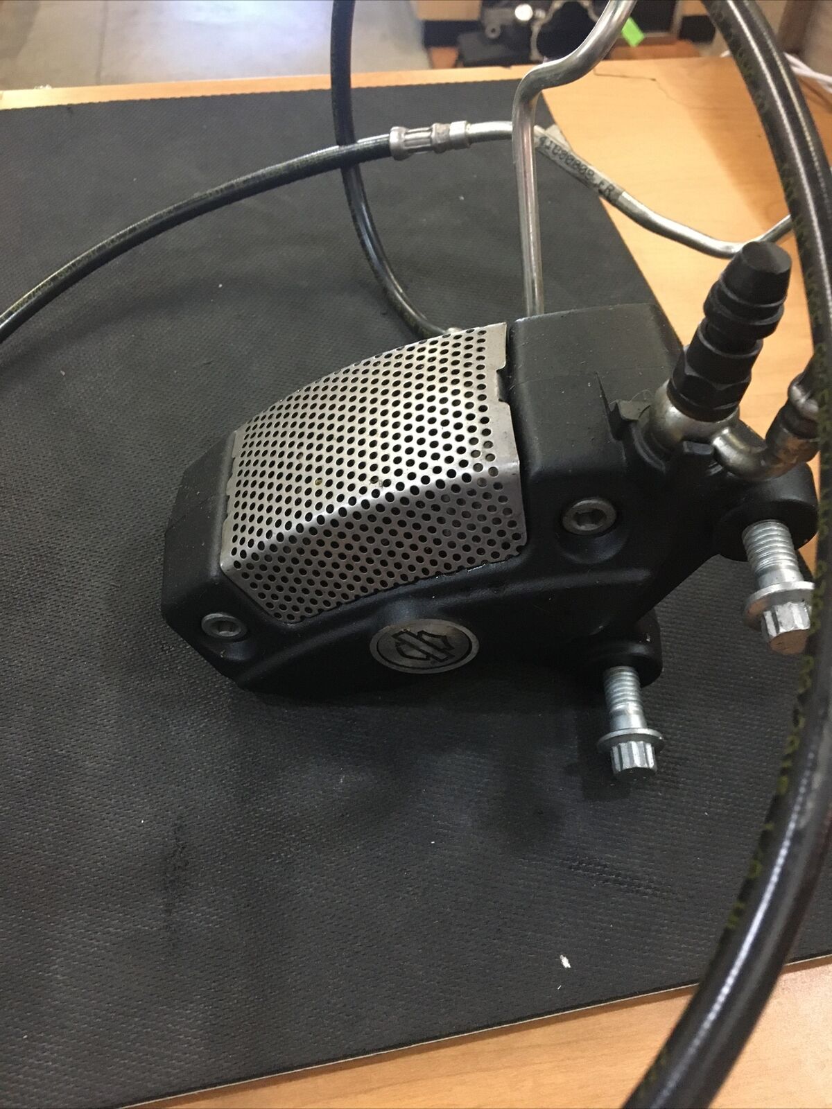 Harley Davidson OEM RH front brake caliper and ABS brake line #44023-08/41800009