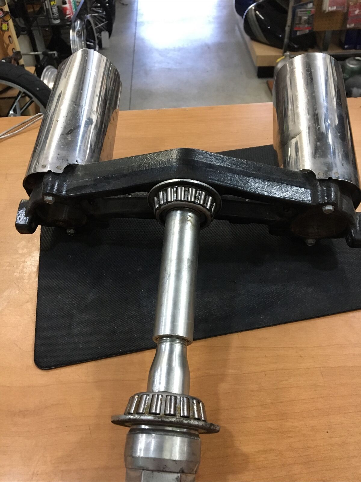 Harley Davidson OEM fork stem and lower tree with cowbells #45446-09