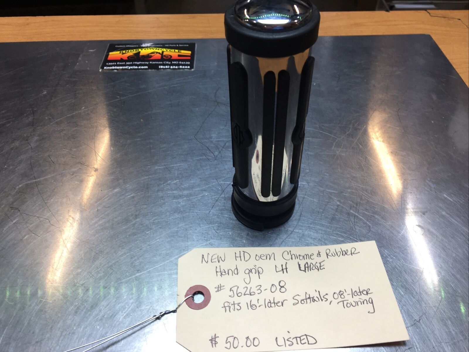 Harley Davidson oem Chrome And Rubber Hand Grip LH Large #56263-08