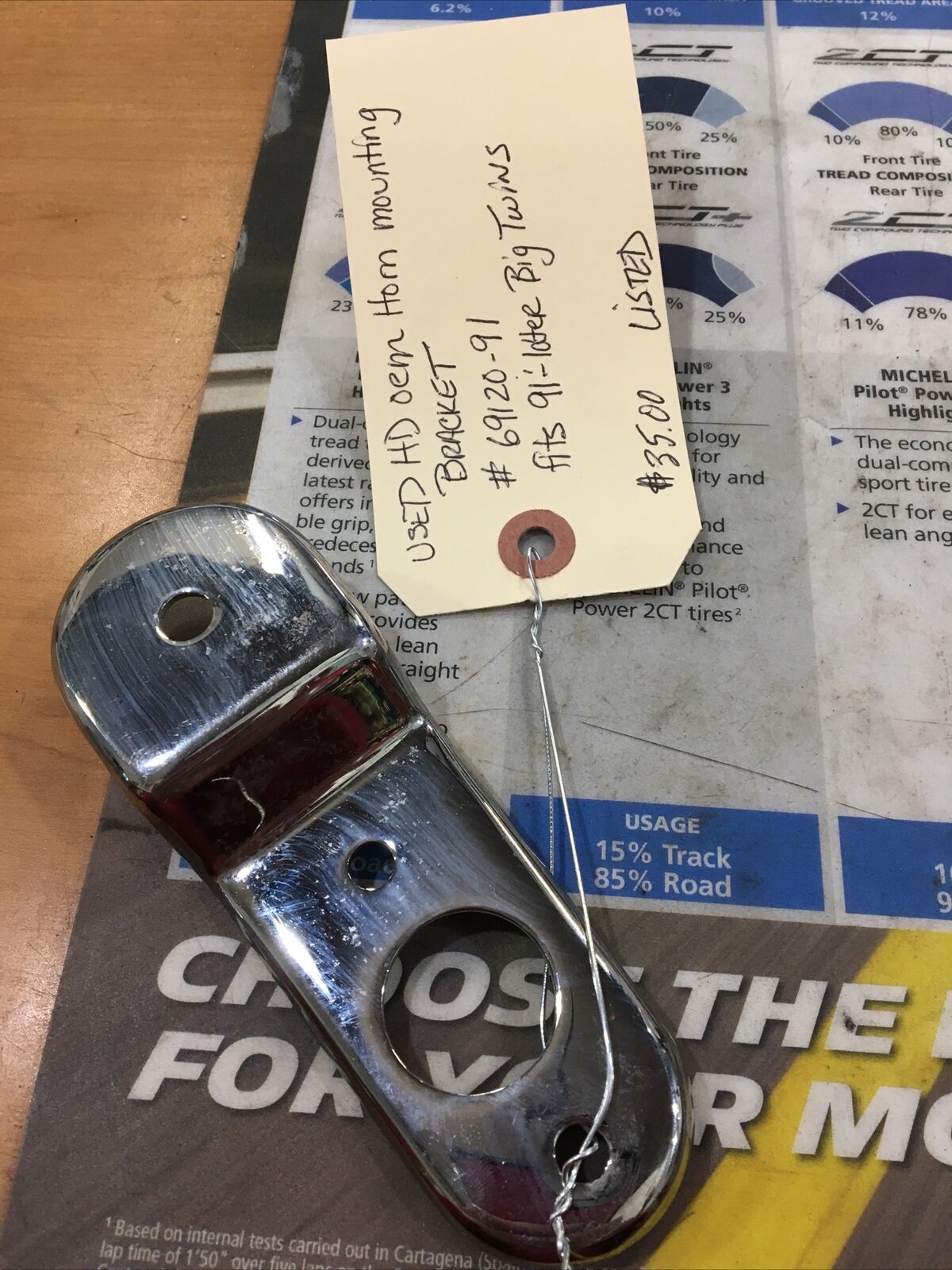 Harley Davidson oem Horn Mounting Bracket #69120-91