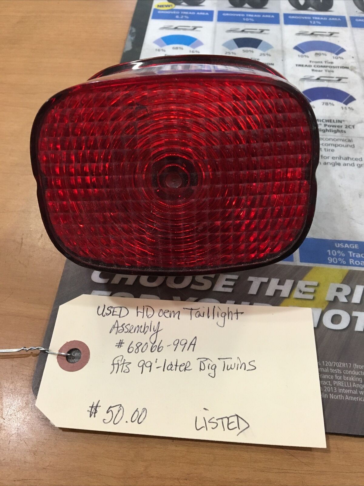 Harley Davidson oem Taillight Assembly #68066-99A