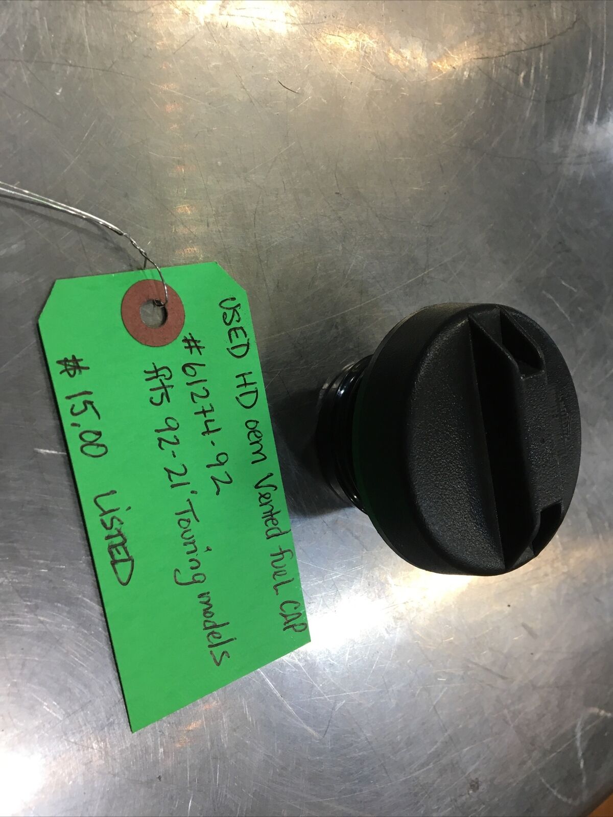 Harley Davidson oem Vented Fuel Cap #61274-92