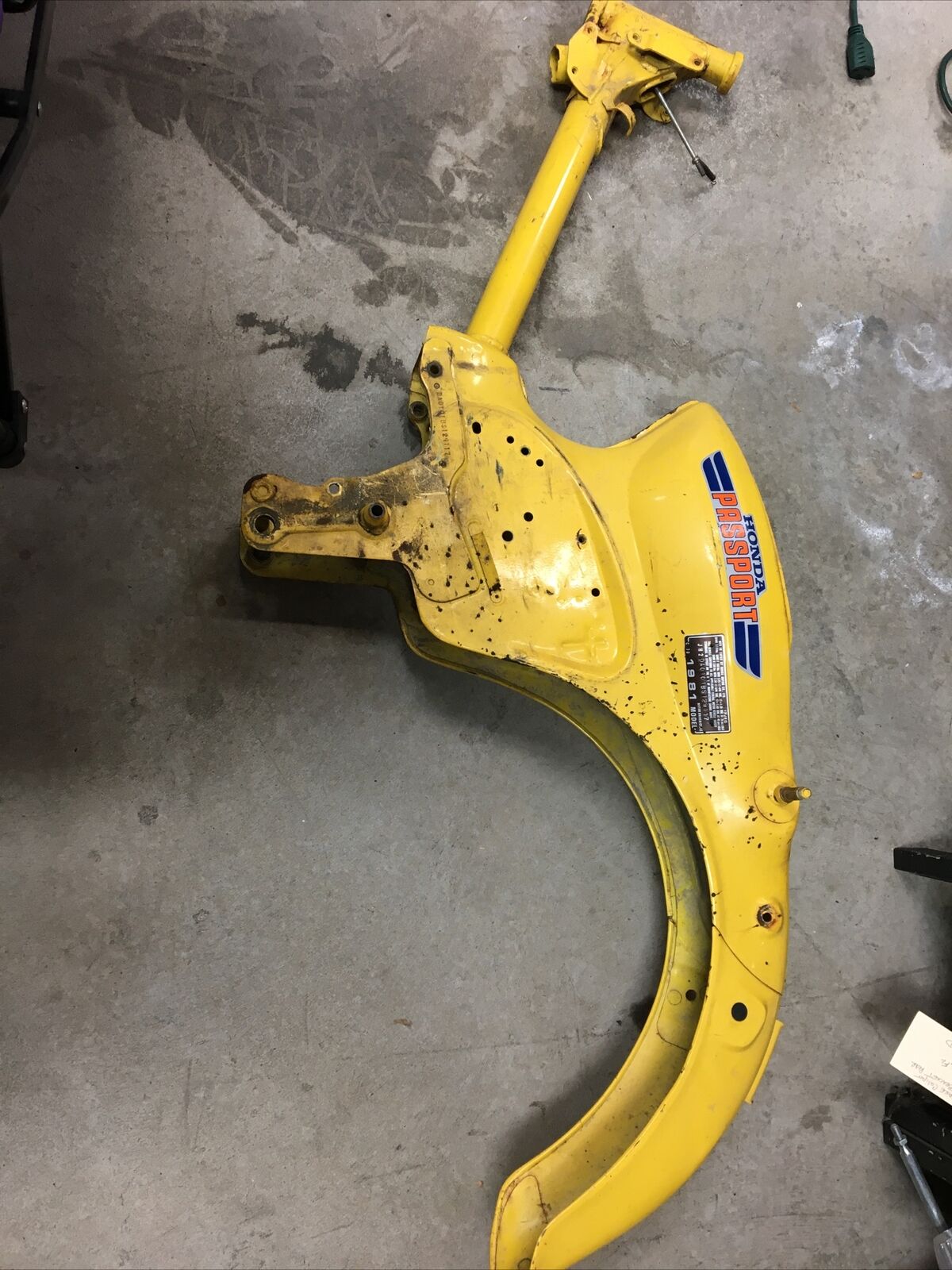 Honda oem Frame #50100-174-670ZA