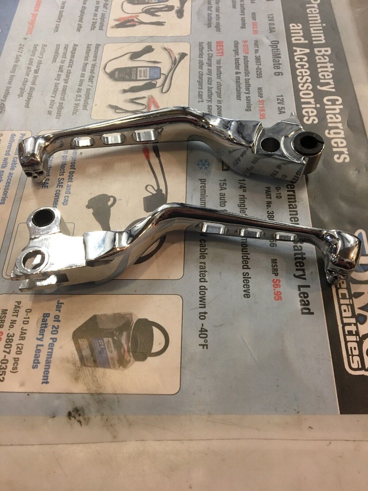 Slotted Cut Out Skeleton Skull Chrome Hand Levers for Harley Glide Dyna Softail