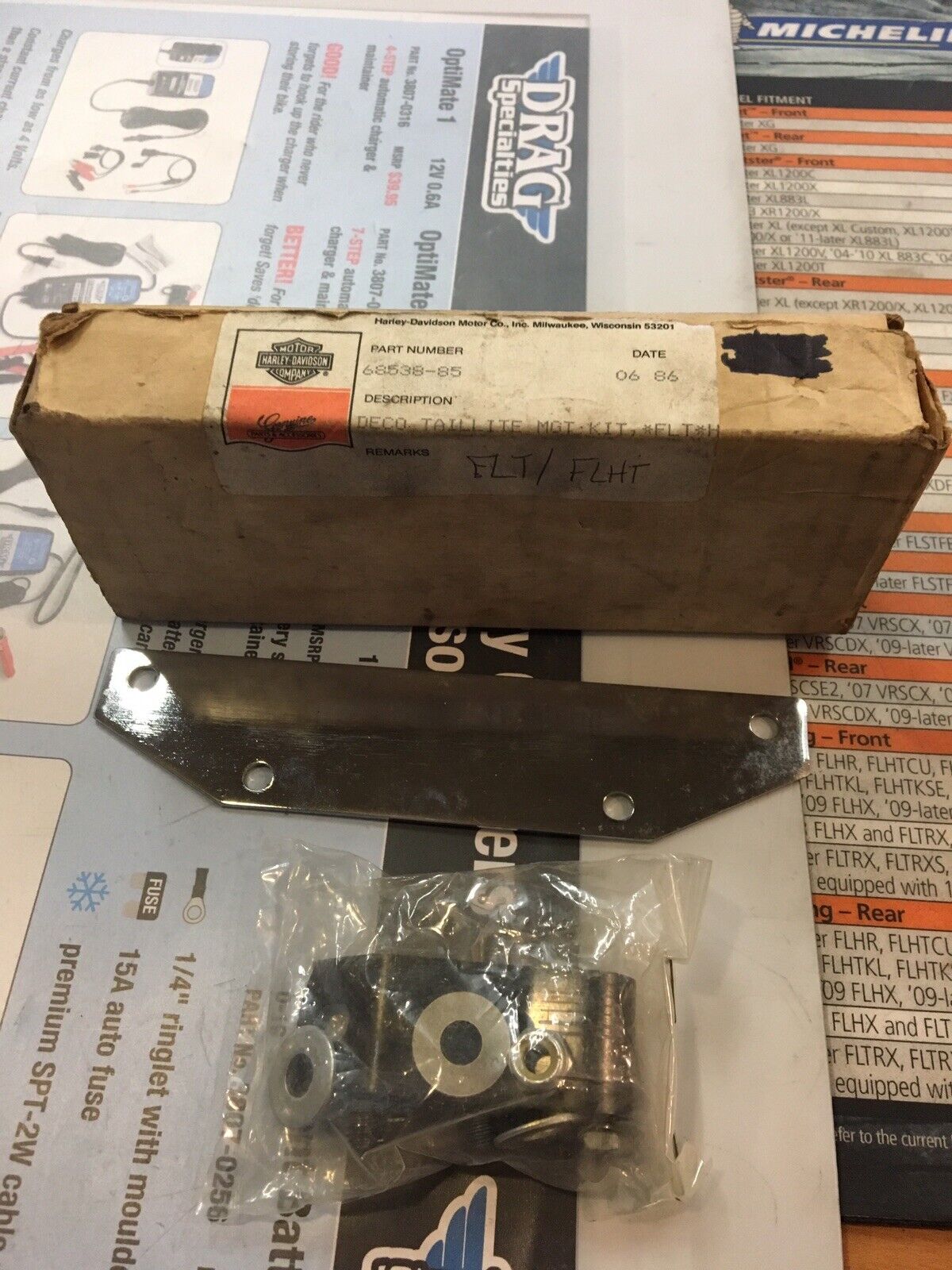 HD Deco Tail Light Mounting Kit #68538-85