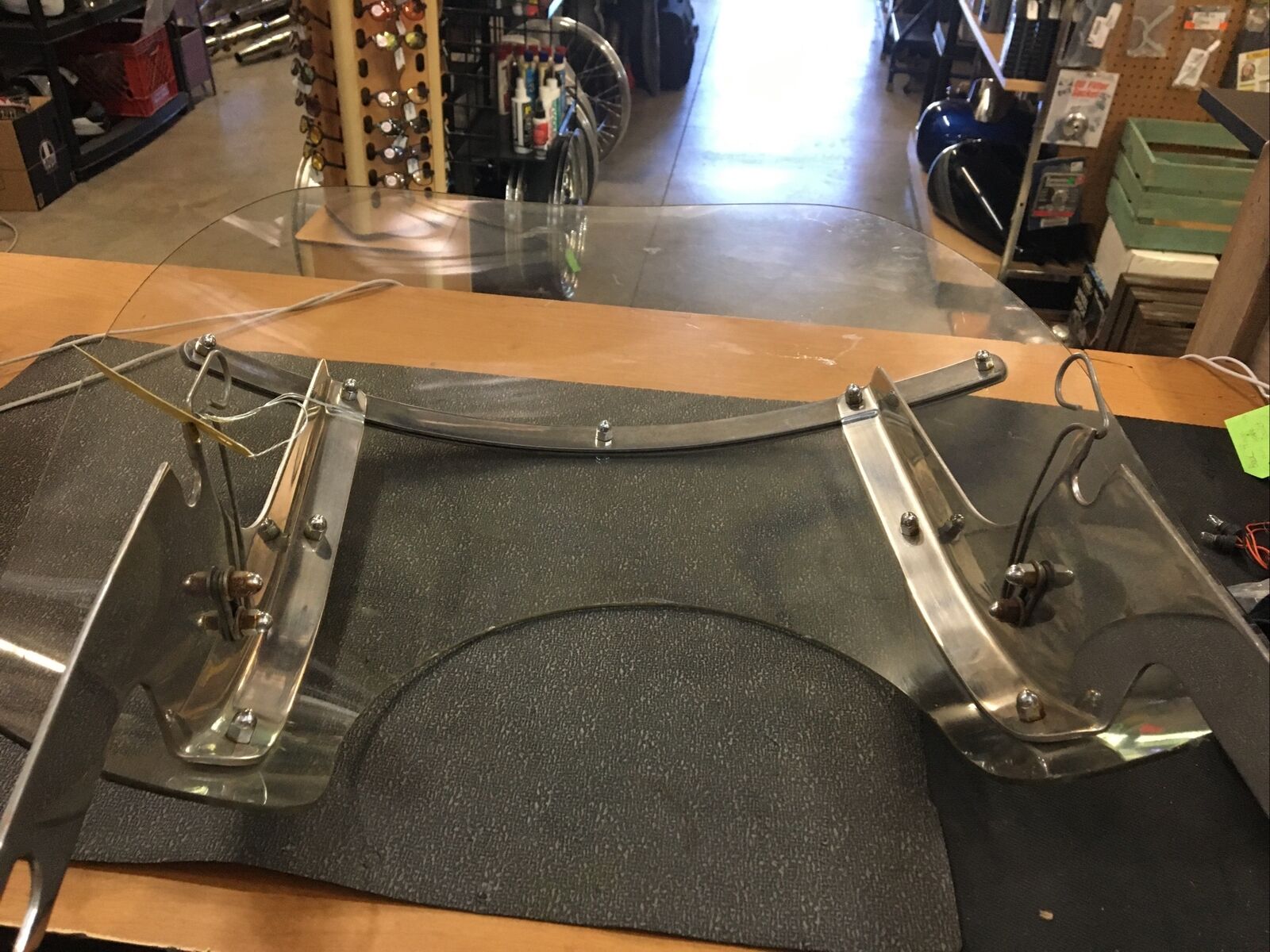 Harley Davidson OEM Detachable windshield #57994-94