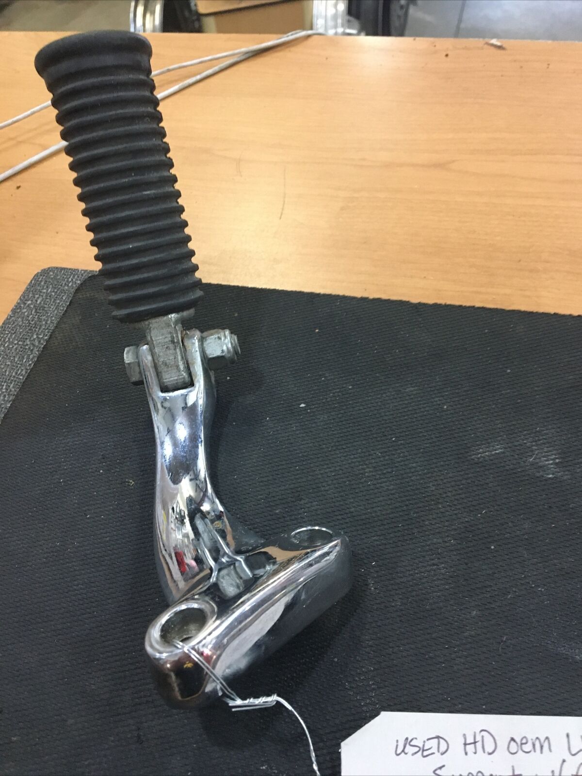 Harley Davidson OEM LH Footrest support with footpeg #50951-90