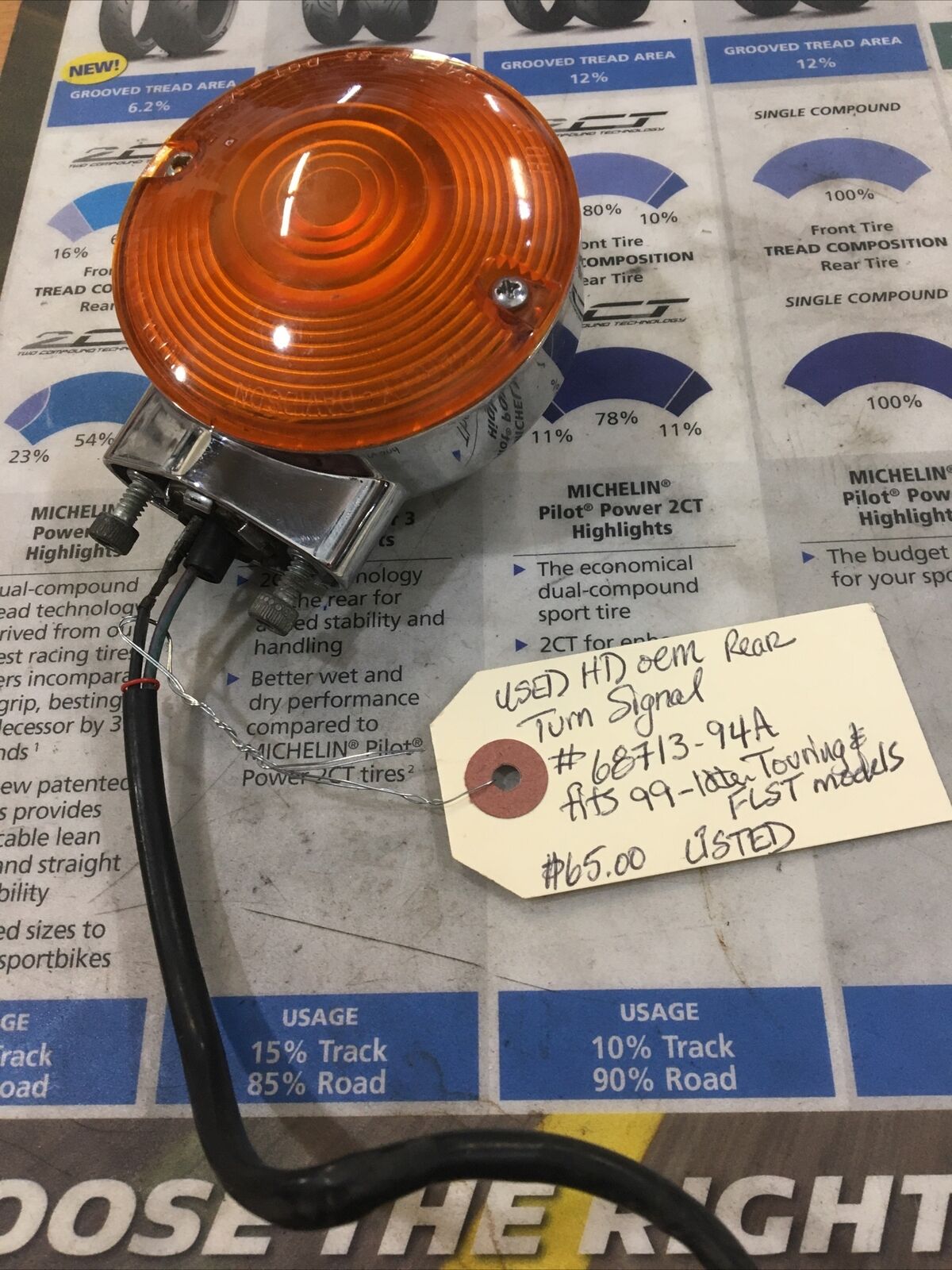 Harley Davidson OEM Rear Turn Signal #68713-94A