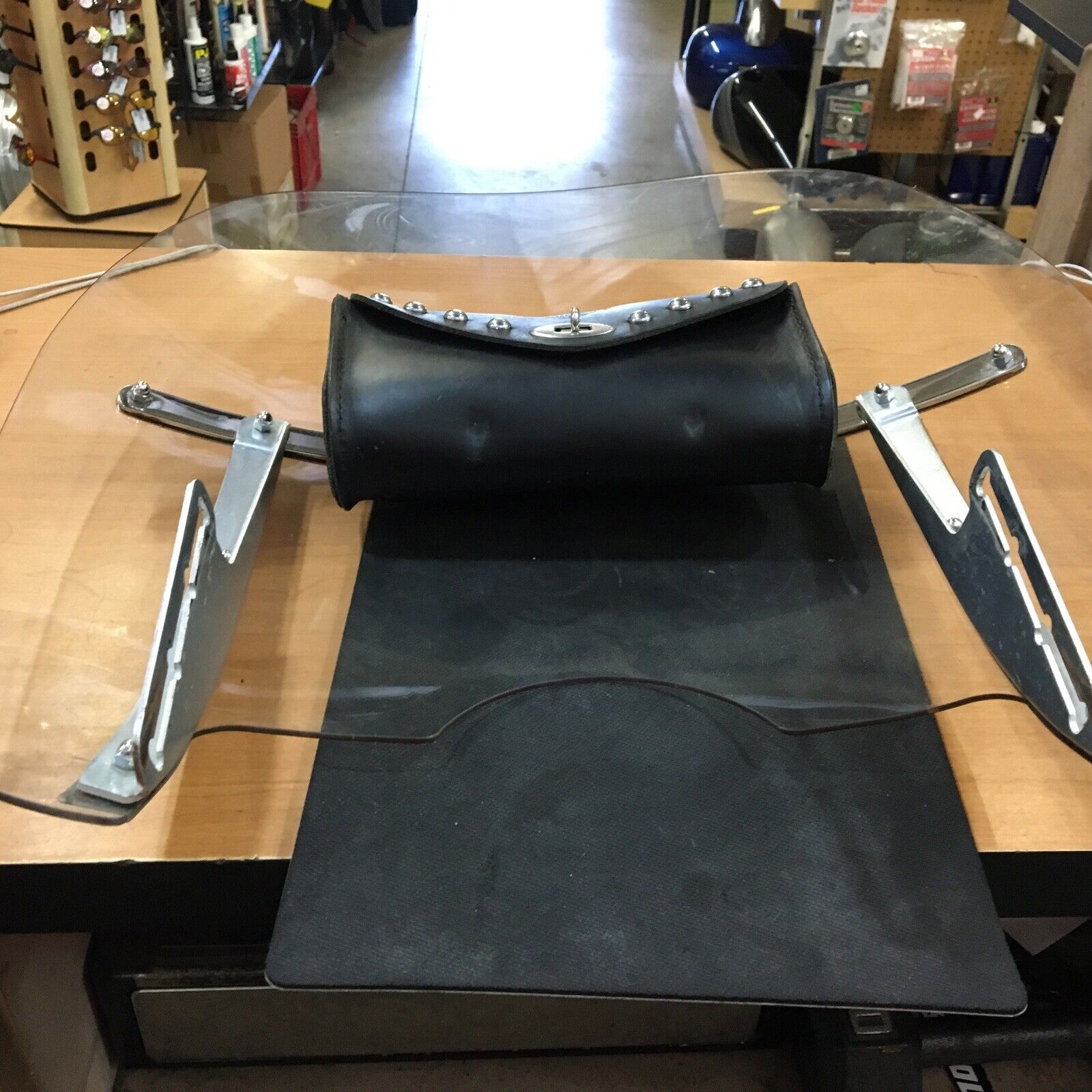 Harley Davidson OEM Windshield with bag #58450-97