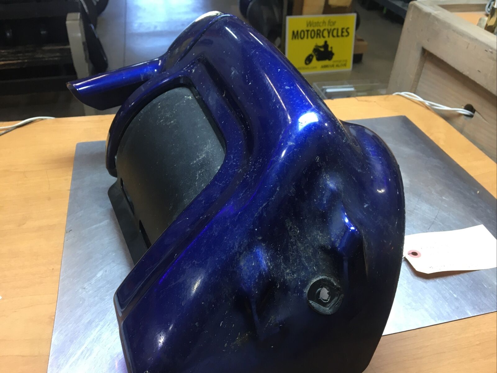 Harley Davidson oem LH Fairing Lower Assembly Blue #58816-05A